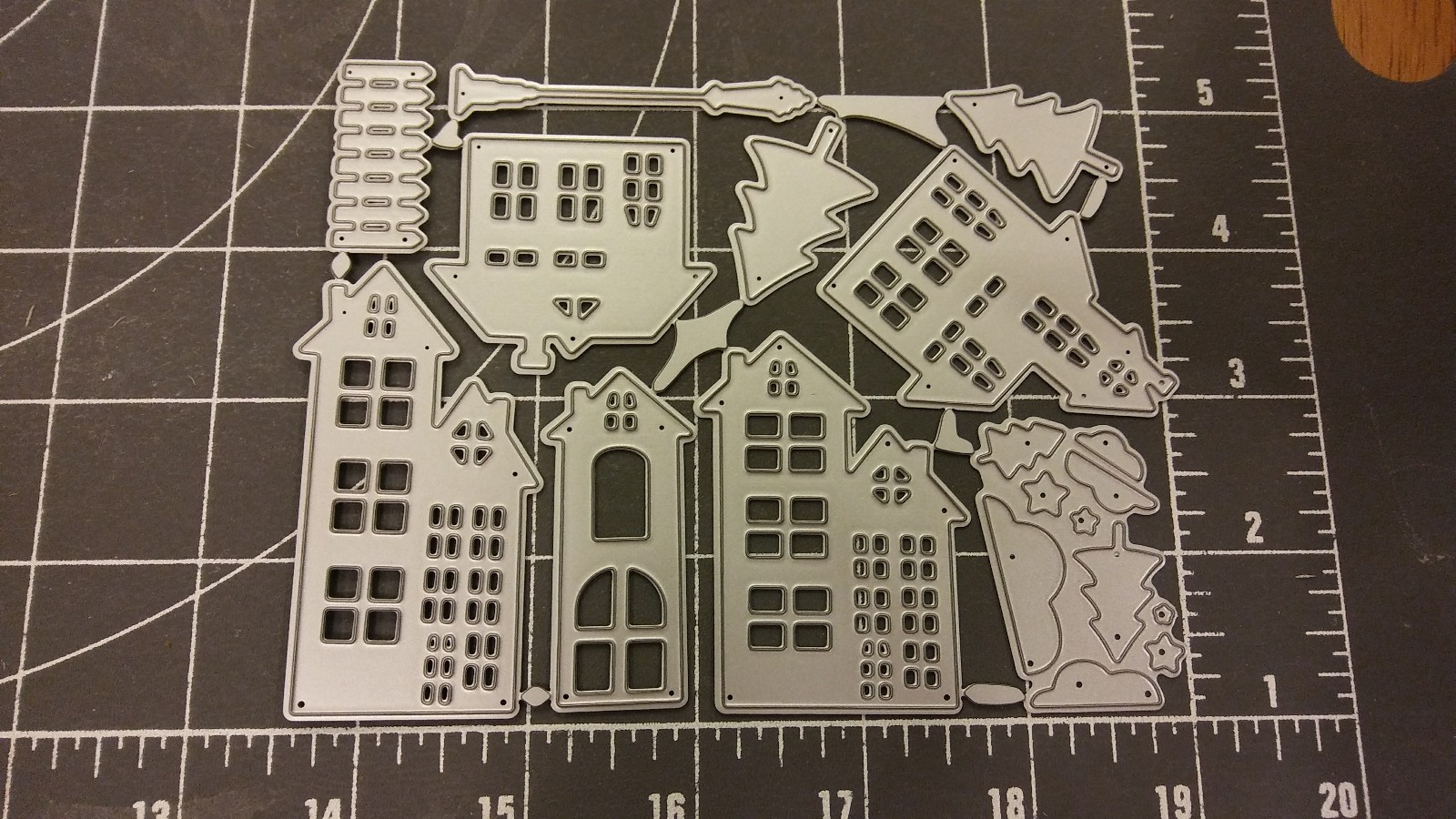 Universal Die Cut Tool Thin Metal Emboss Christmas Winter Gingerbread House Town