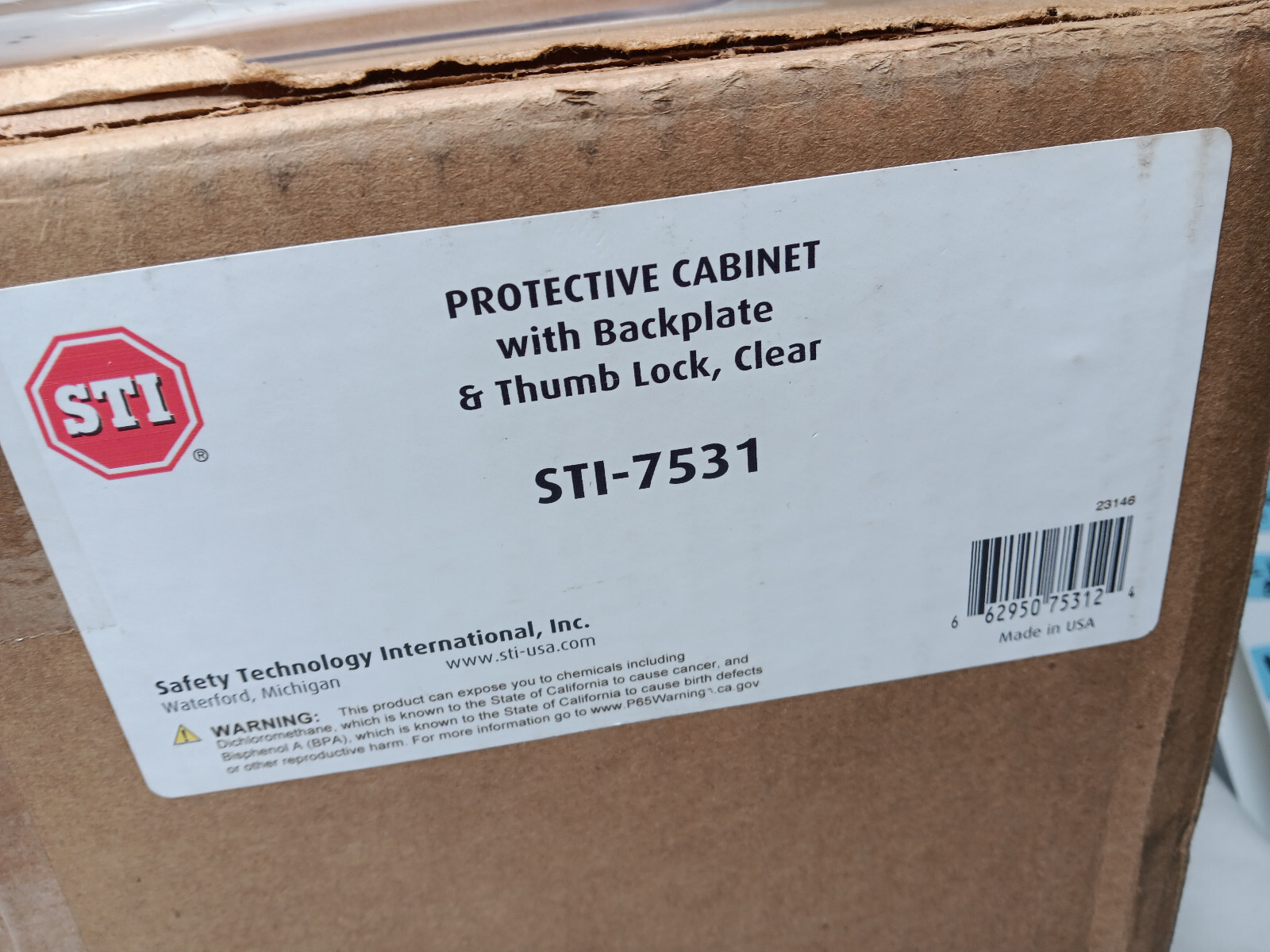 STI 7531 Protective Cabinet with back plate and thumb lock clear
