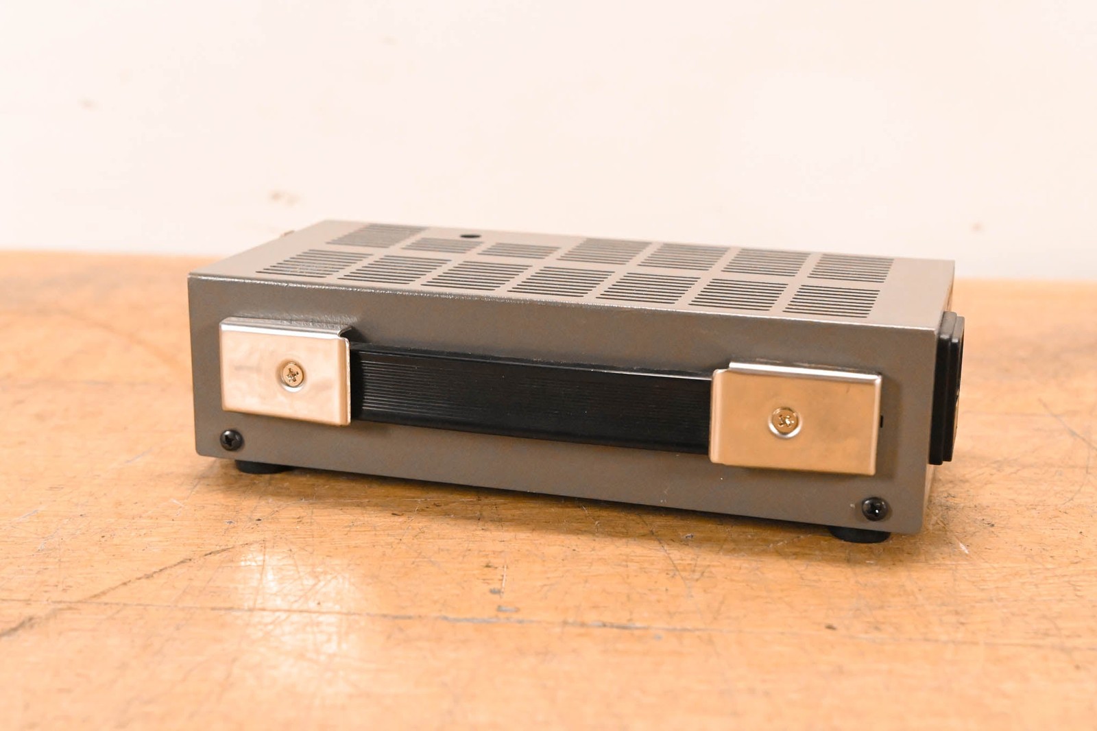 IDX System Technology IA-60a Single-Channel DC Power Supply CG01QD1