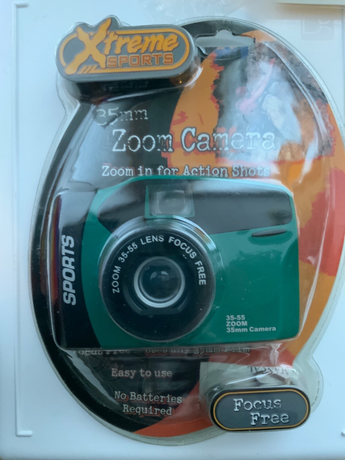 SEALED NIP Xtreme Sports 35mm zoom + focus free film camera GREEN