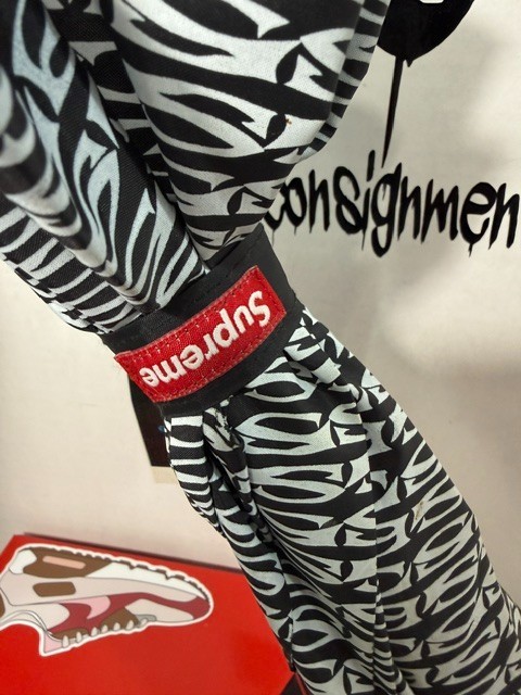 Supreme SS15 ShedRain® Pissed Umbrella