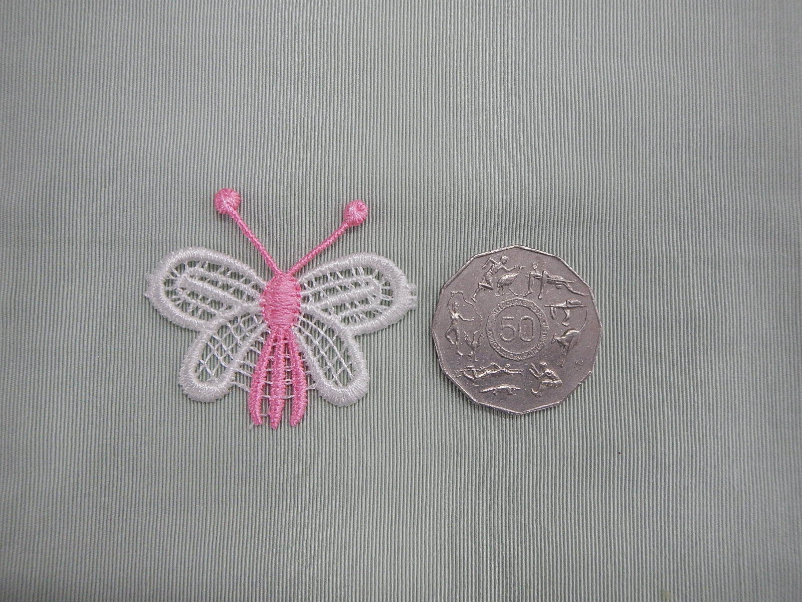 Butterfly White/Pink Guipure Motifs x 5
