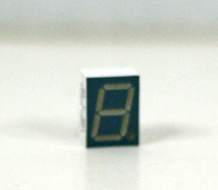 One New Vishay TDSR1050 High Intensity Red Low Current 7 Segment LED Display