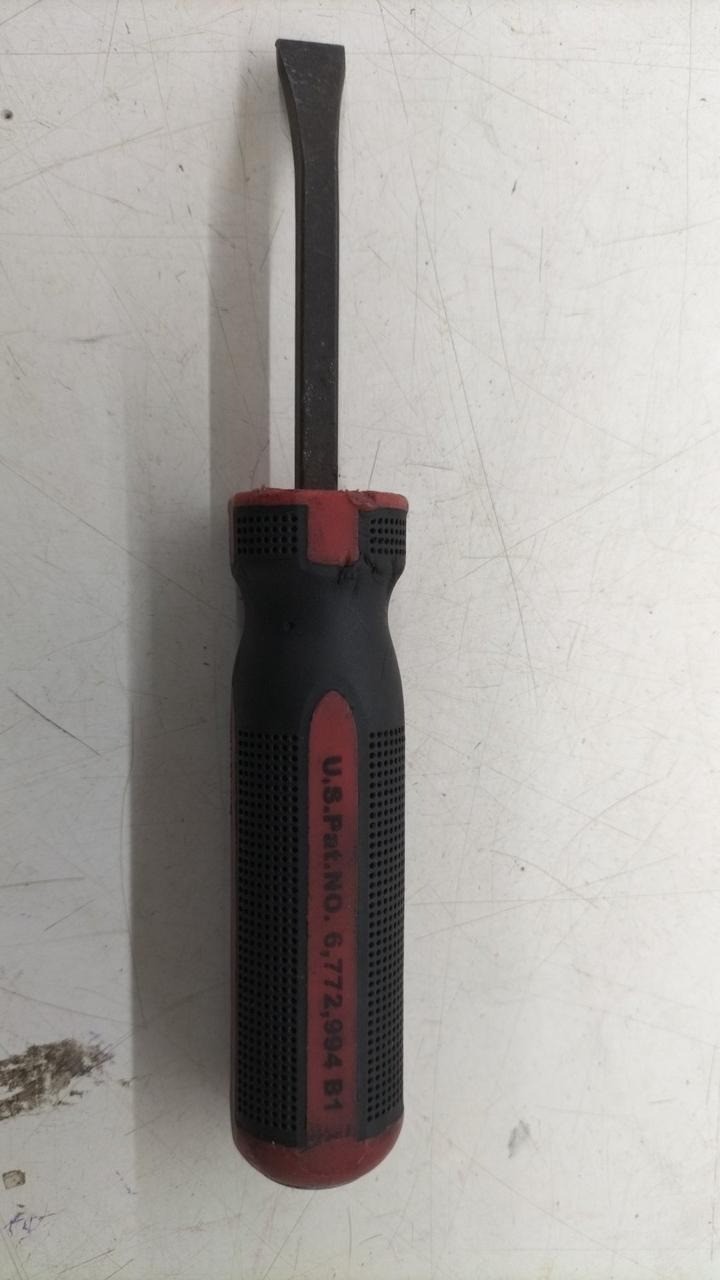 Mac Tools CPB8R 8" Pry Bar Soft Grip [Used]