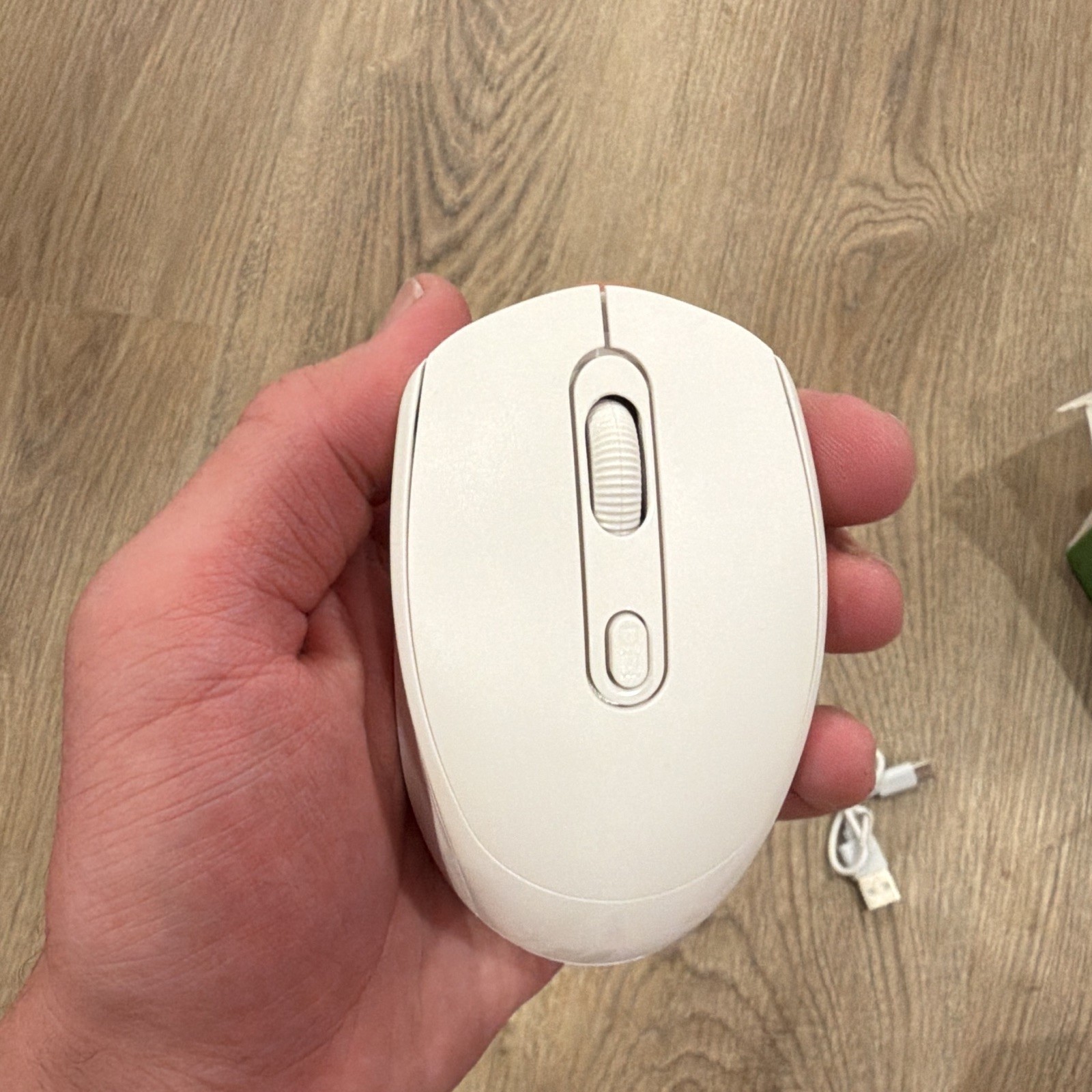 Rechargeable Wireless Bluetooth Optical Mouse 1600 DPI 3-Button White
