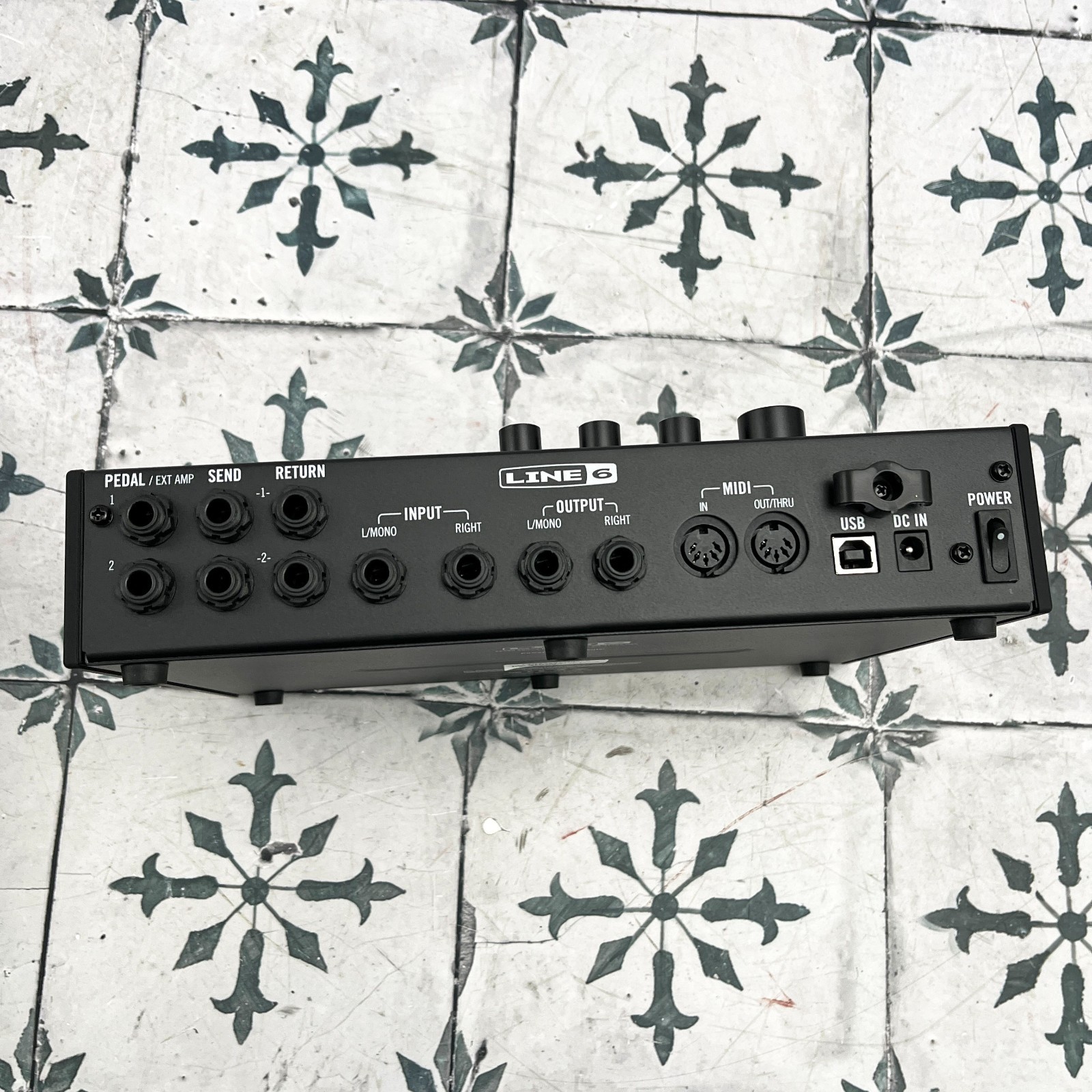 Line 6 HX Effects • MINT #5564