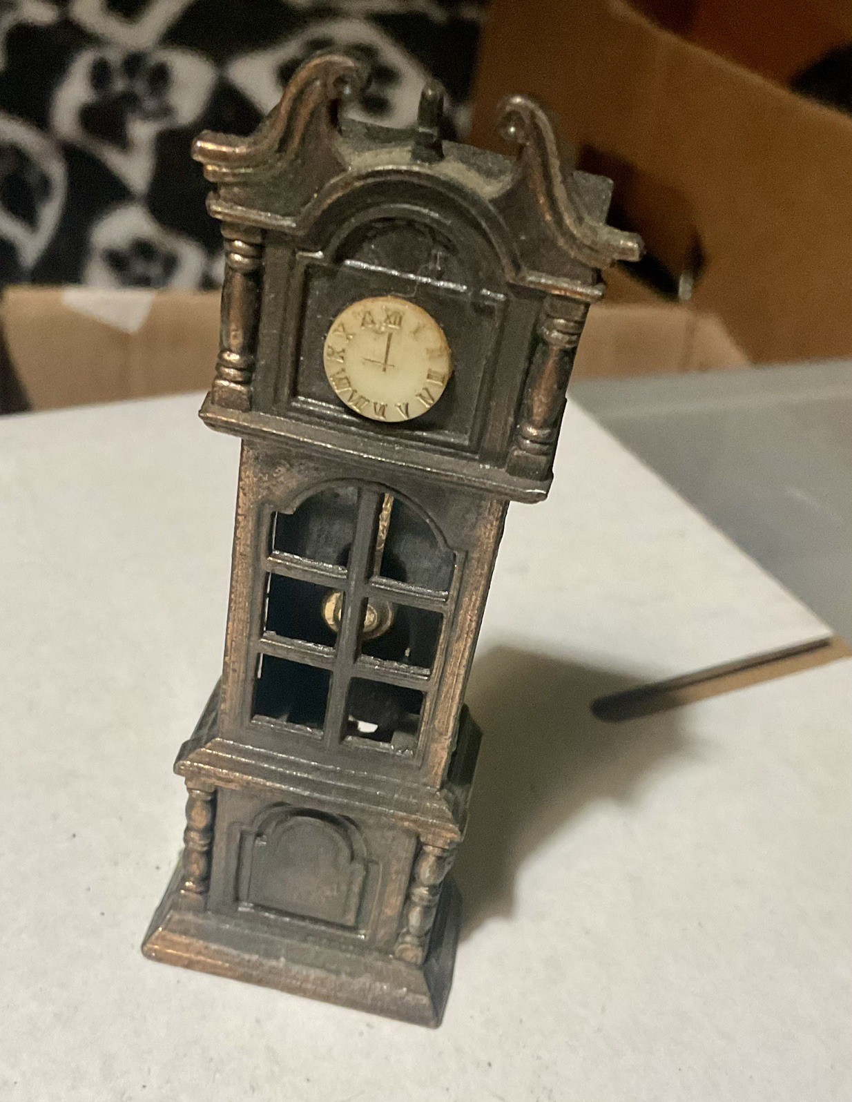 Vintage Die-Cast Pencil Sharpener Grandfather Clock Moving Pendulum