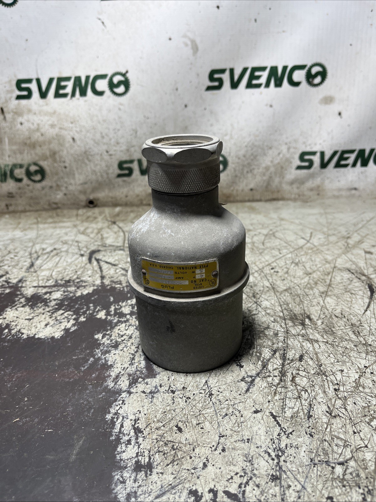 PYLE NATIONAL Vintage Industrial Power Plug From the QuelArk Series 422-PR