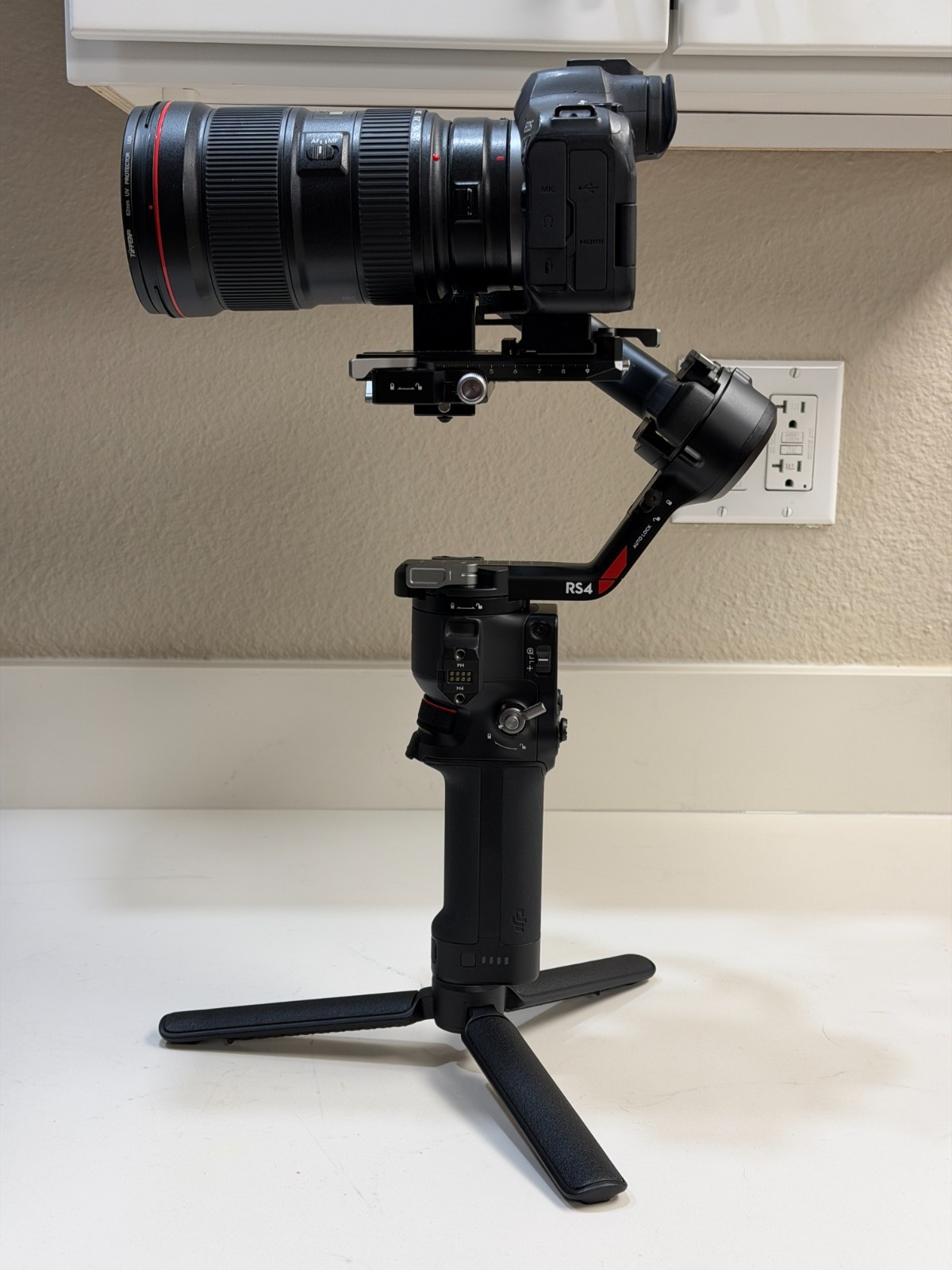 DJI RS 4 3-Axis Gimbal