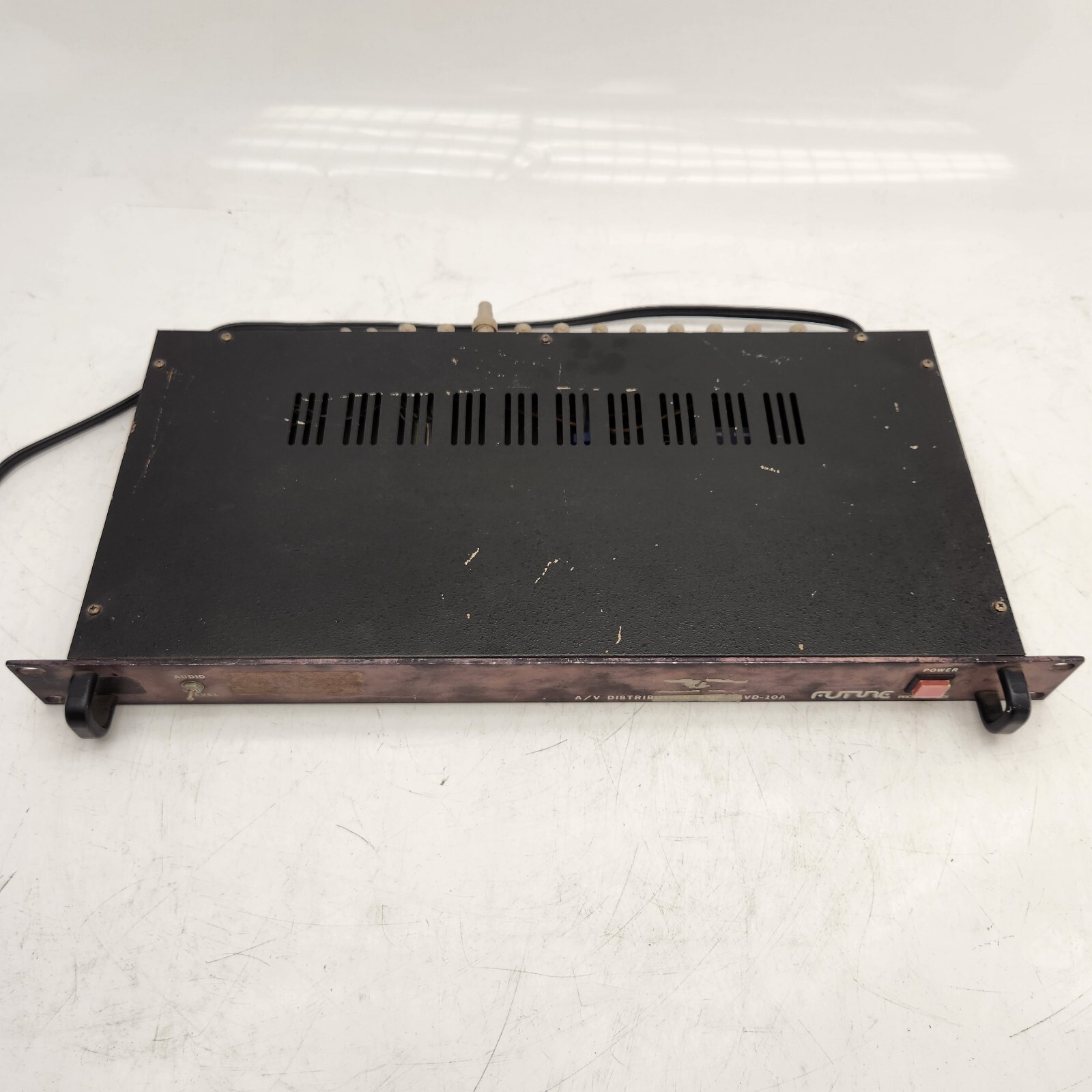 Future Engineering AVD-10A Audio Video Distribution Amp | Powers On, Untested
