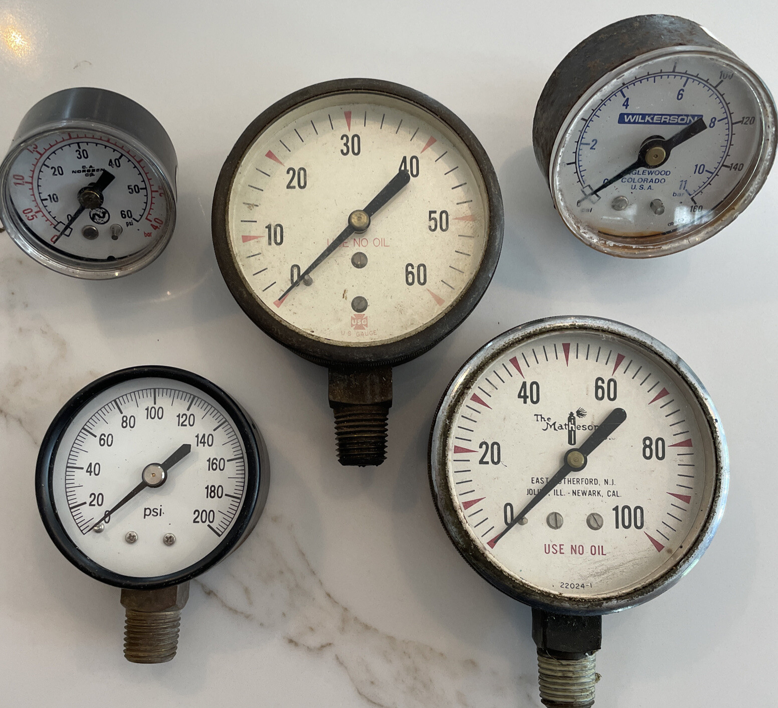 LOT of 5 PRESSURE GAUGES  Various sizes and PSI ratings