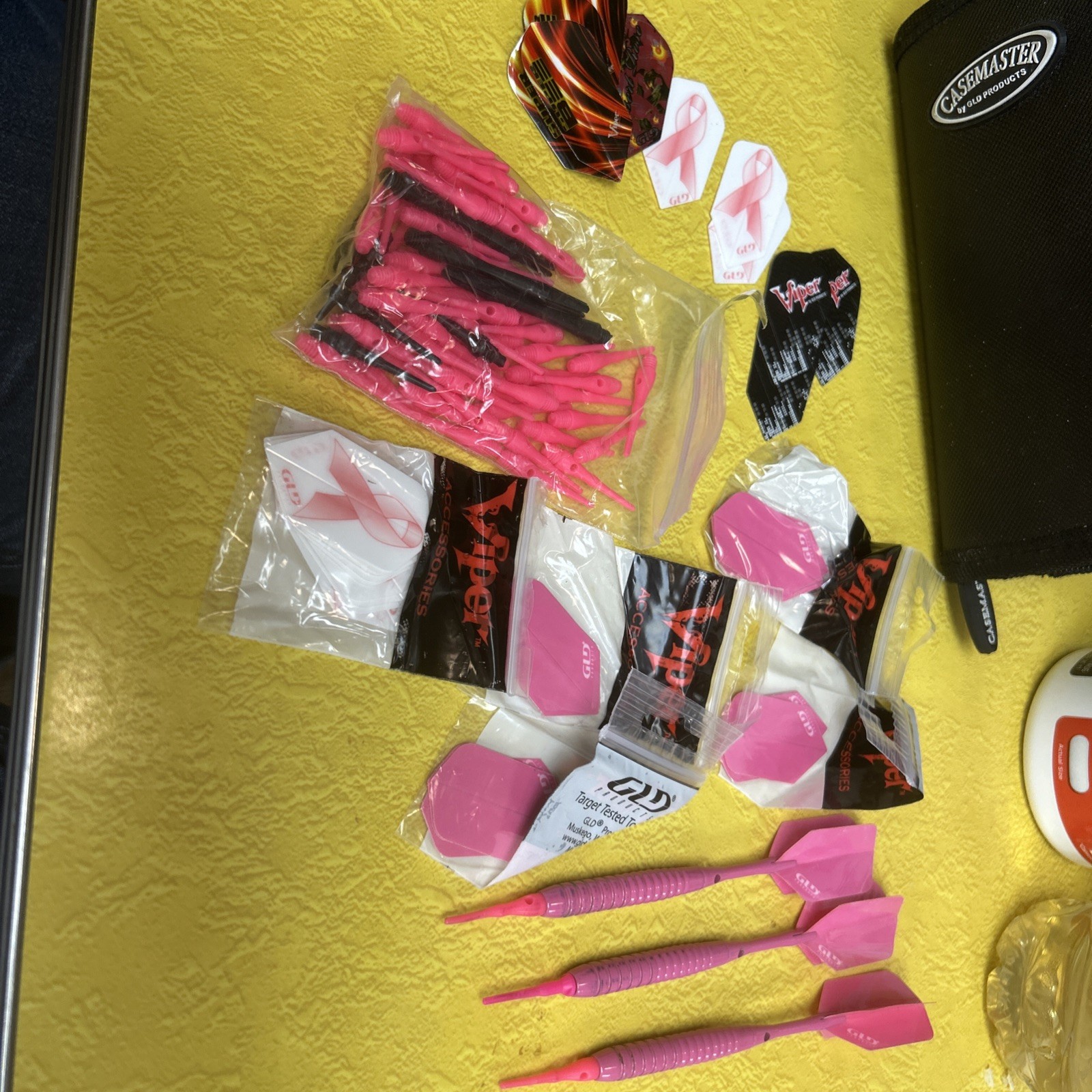 GLD Viper Pink Darts Set With Accessories