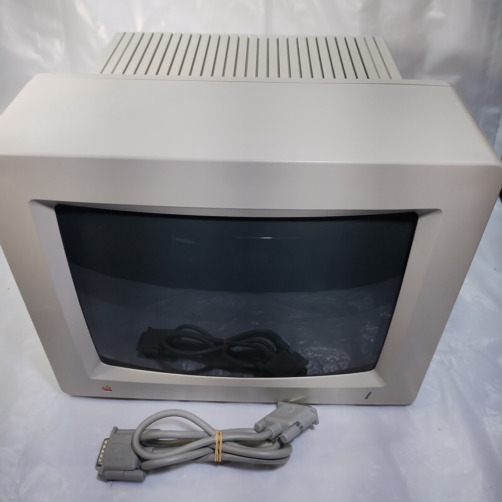 AppleColor RGB Monitor A2M6014 Apple Macintosh / IIgs CRT Display -Made in Japan