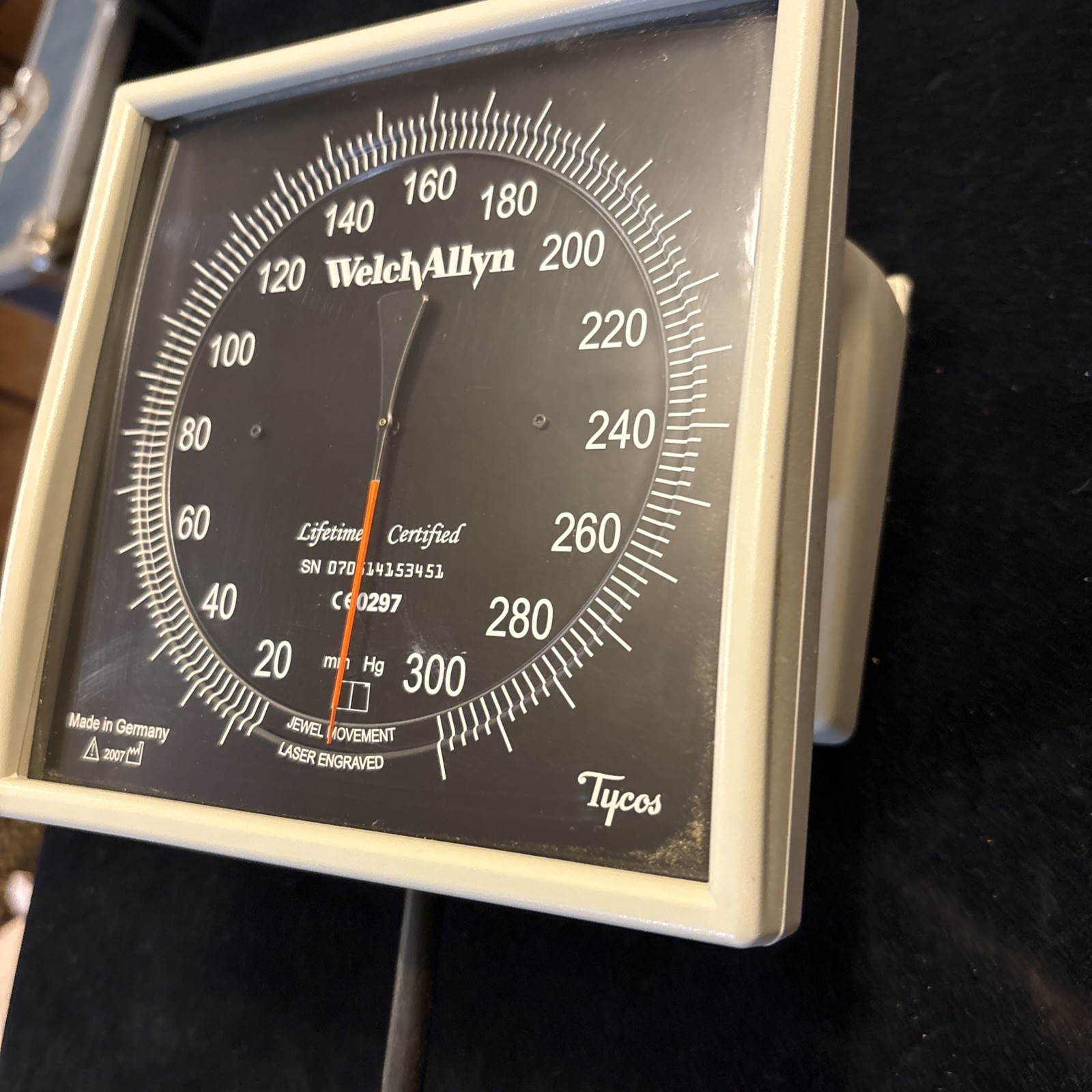 Welch Allyn Sphygmomanometer Blood Pressure CE0297 Made In Germany Tycos 2007