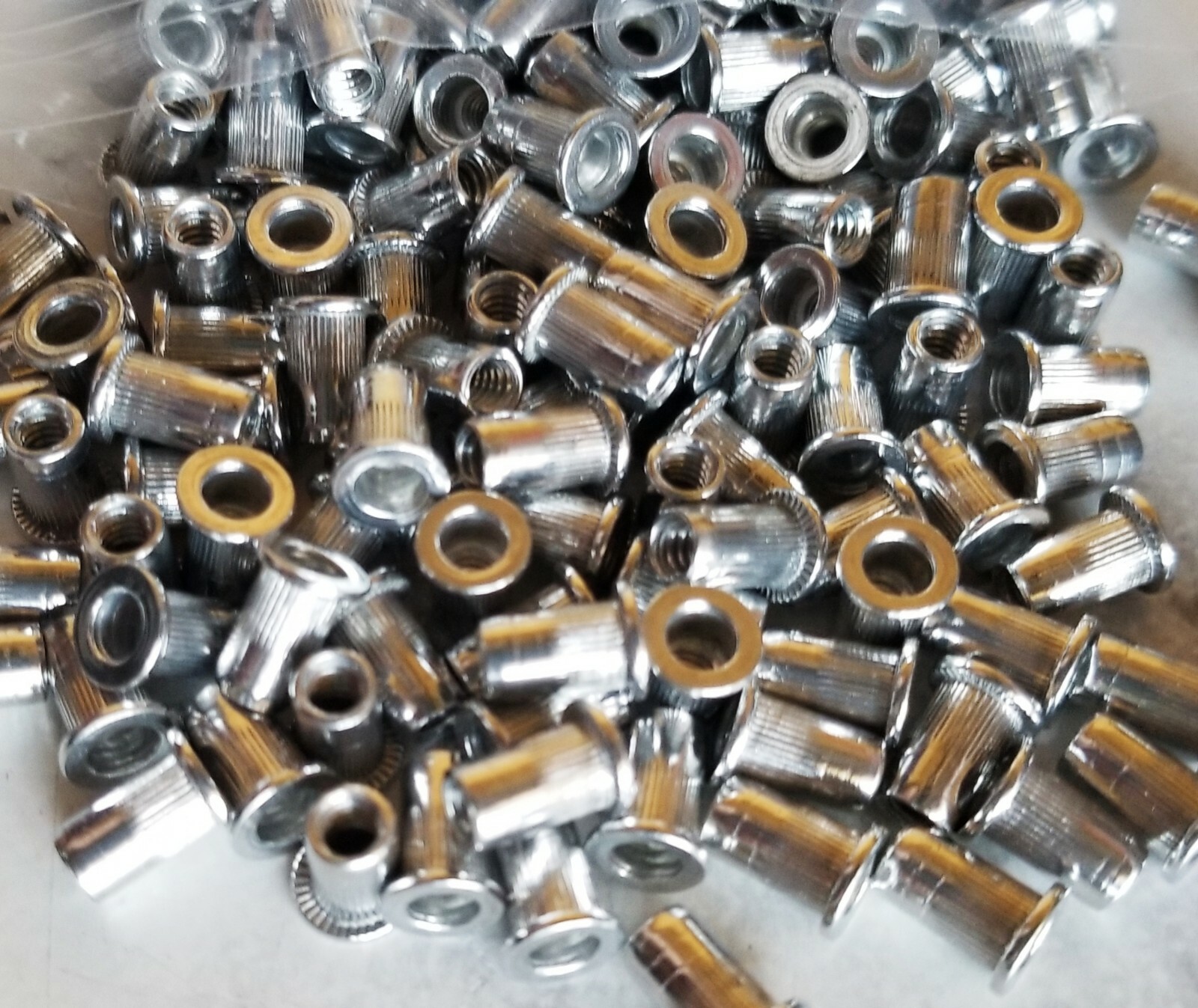 100 Pcs 6-32 Rivet Nut Aluminum  knurled Nutserts  Rivnut Nutsert SAE Standard