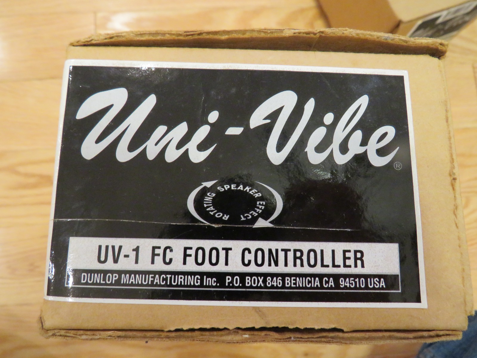 Jim Dunlop UV-1 Uni-Vibe and UV-1FC Foot Controller, Opened Box