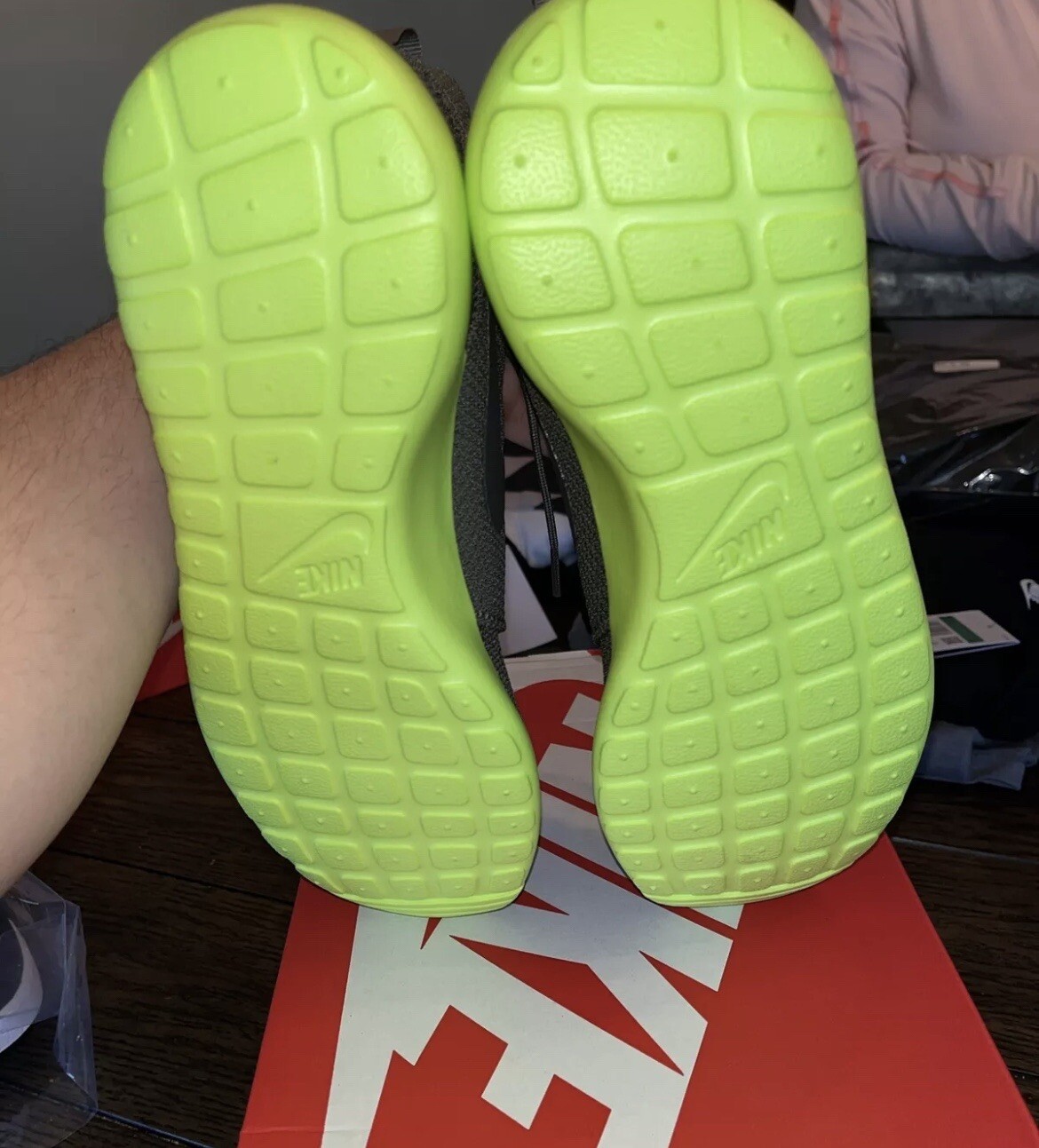 Nike Roshe One Shoes Bamboo Turf Green Deep Volt 511881-307 Men's sizes New