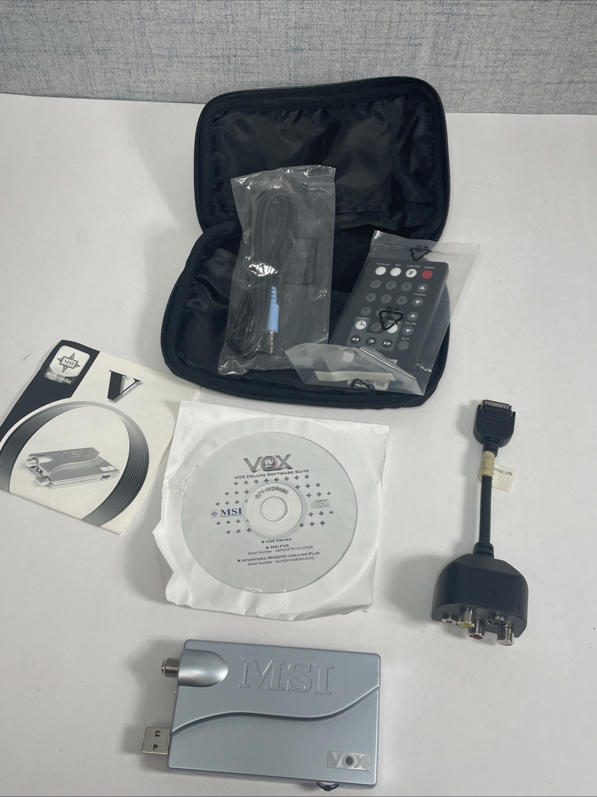 MSI VOX USB 2.0 TV Box MS-8609 MS 8609 TV Tuner Silverware Case New
