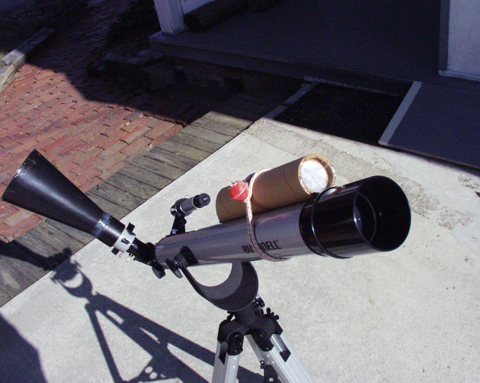 Solar finder 4 safely aligning ANY telescope to point to the Sun