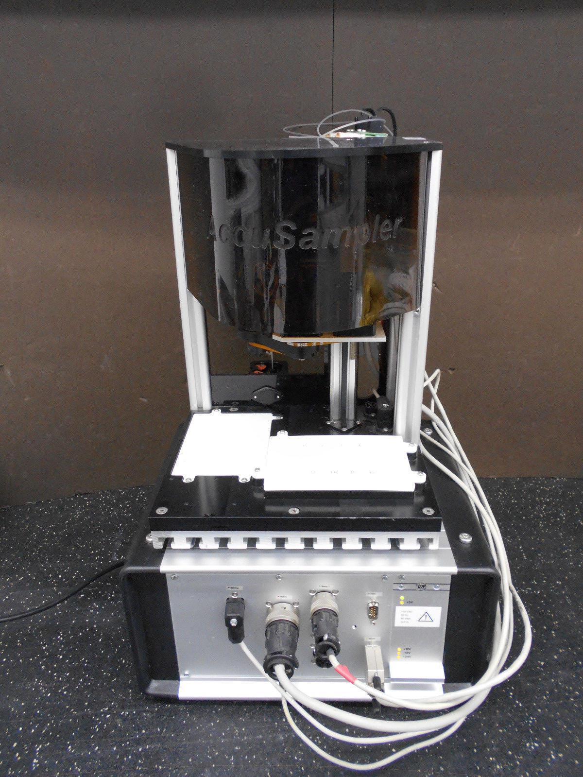 DILAB ACCU SAMPLER AND POWER SOURCE