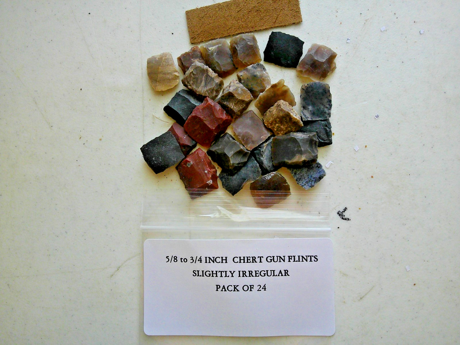 CHERT GUN FLINTS 24 PACK OF 5/8-3/4 INCH