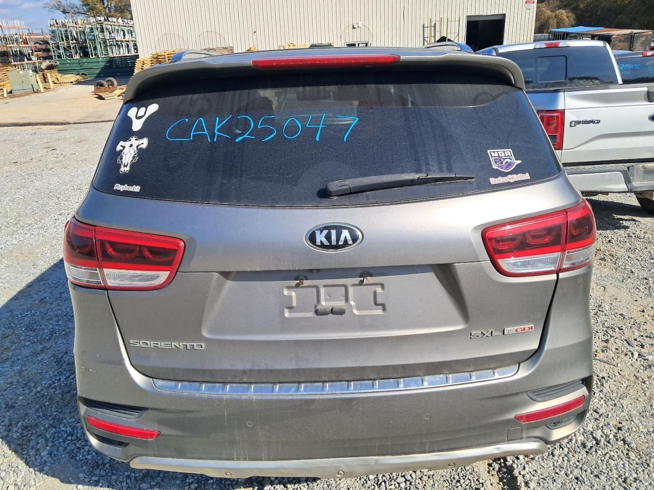 SORENTO 2016 Glove Box 4871033