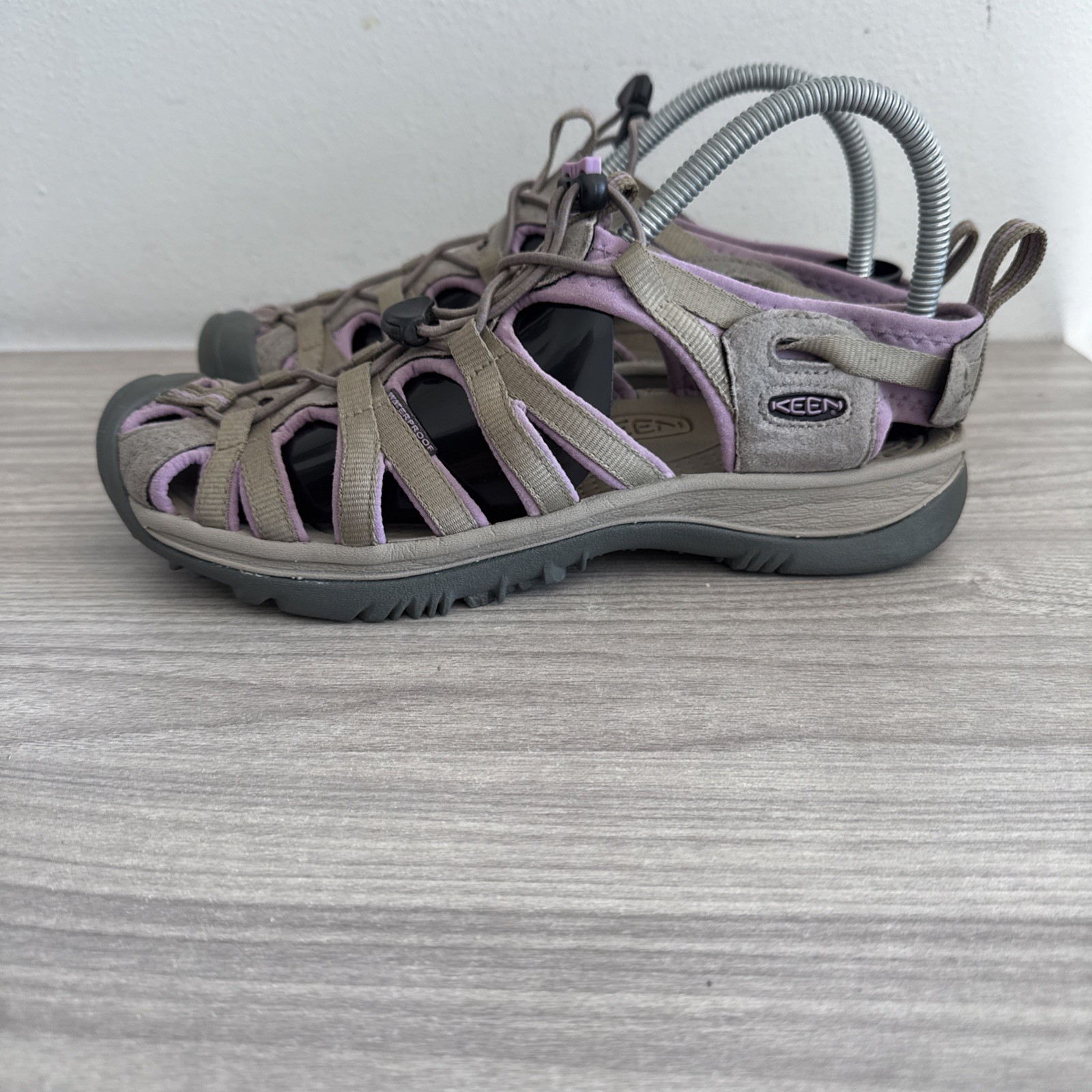 KEEN Whisper Womens  Size 9 Tan Gray Purple Bungee Sport Outdoor Shoes Sandals