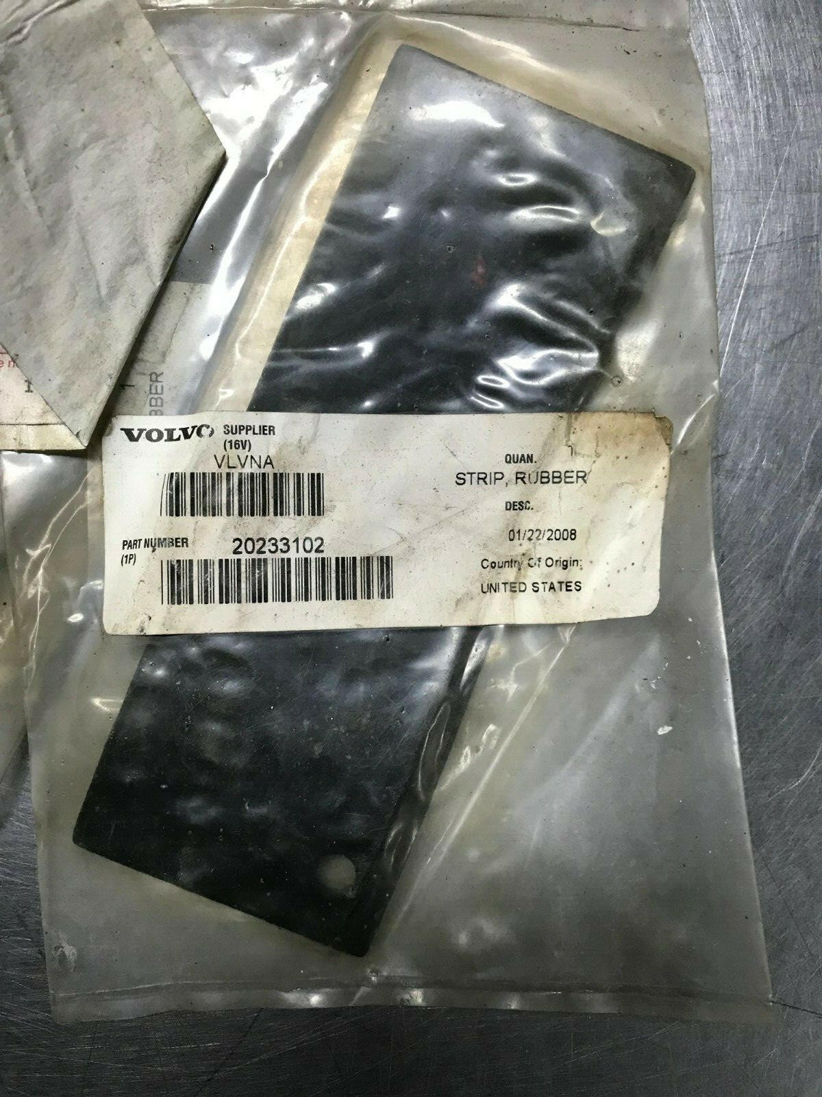 20233102  GENUINE Volvo  RUBBER STRIP  Ingersoll Rand  RM20233102