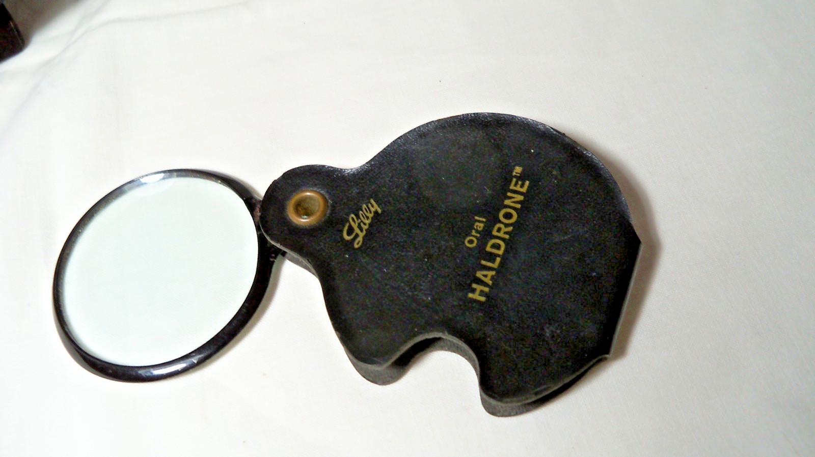 Vintage Advertising Pocket Magnifyer Leather & Glass "Lilly"