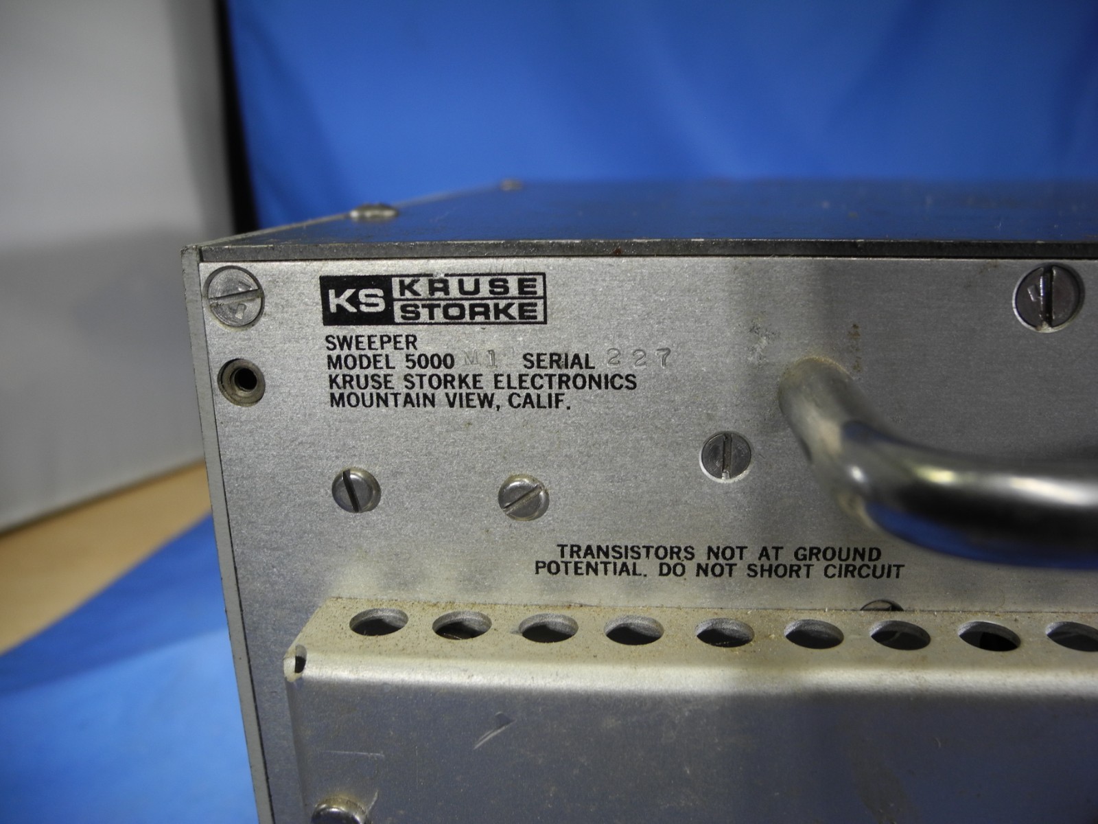 SD Kruse Electronics Sweeper 5000A w/ Oscillator Model 5015-2 7-11 GHz Module