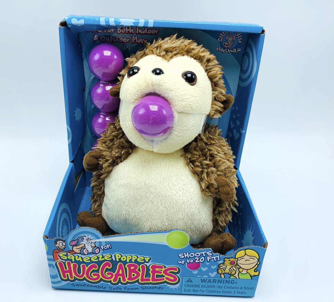 New Hog Wild Squeeze Popper Huggables Hedge Hog Plush Shoots up to 20' w/Balls