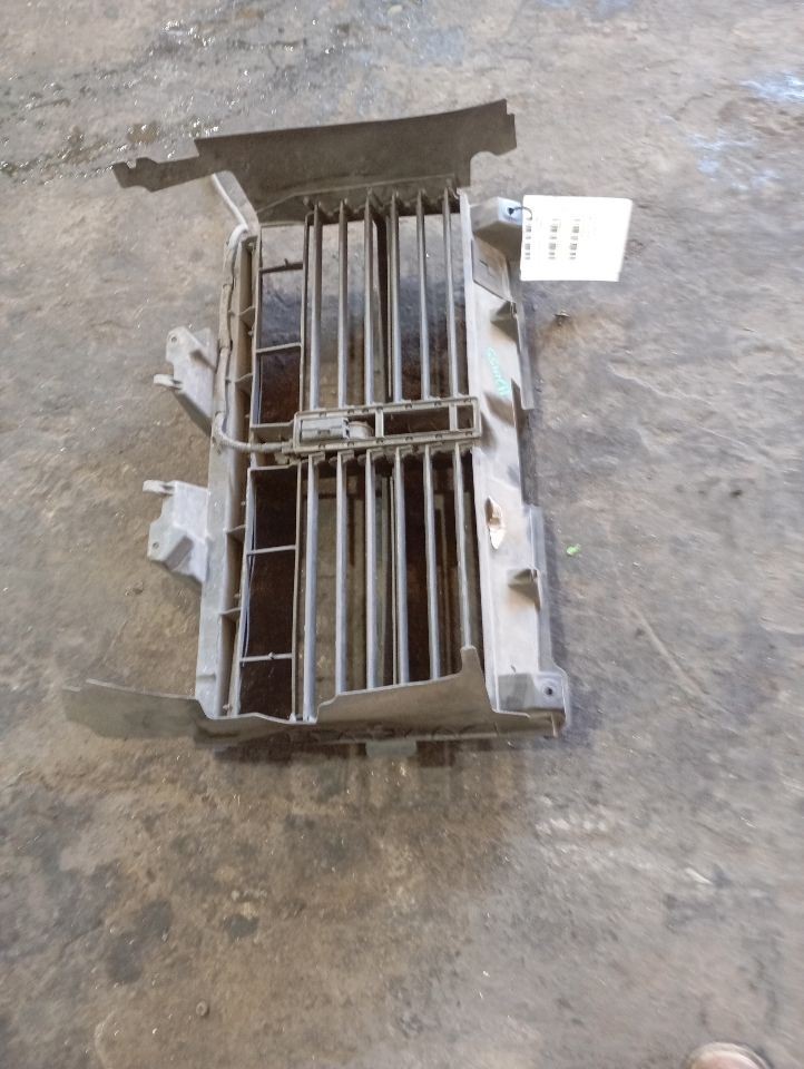 RAM1500 2013 Air Shutter 4214748