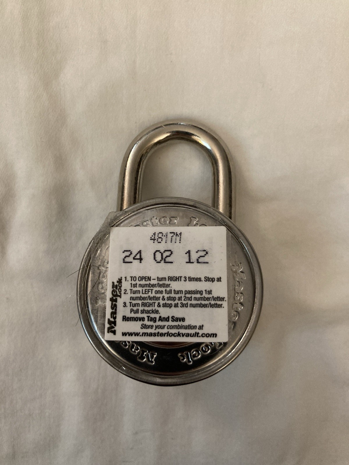 Master Lock Single Dial 3 Digit Combination Padlock