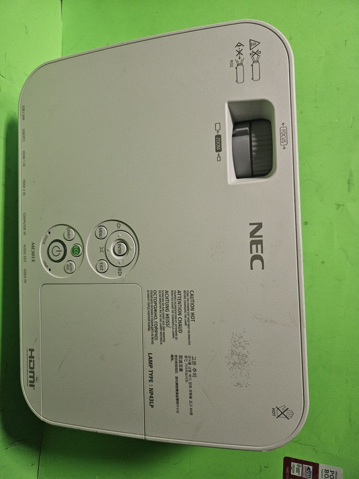 NEC ME301X LCD Projector HDMI 3000 Lumens 2115h