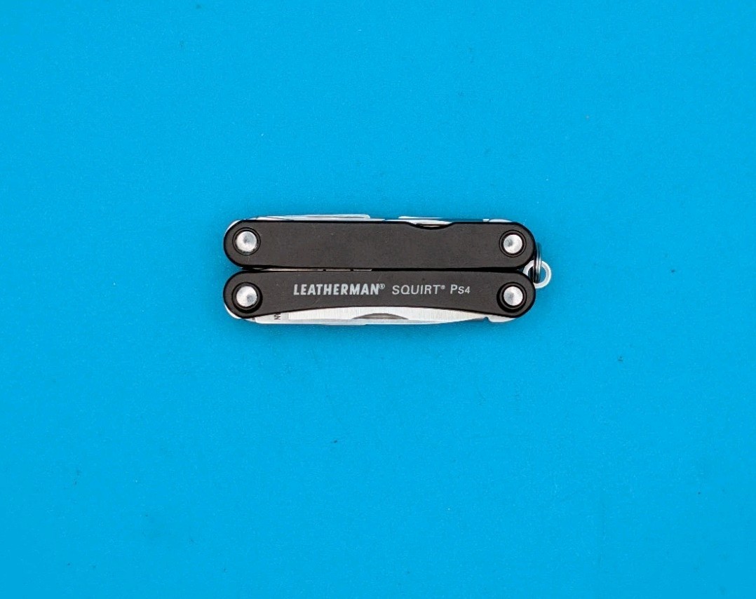 Leatherman SQUIRT PS4 Multi-Tool! BLACK! *broken scissors spring*