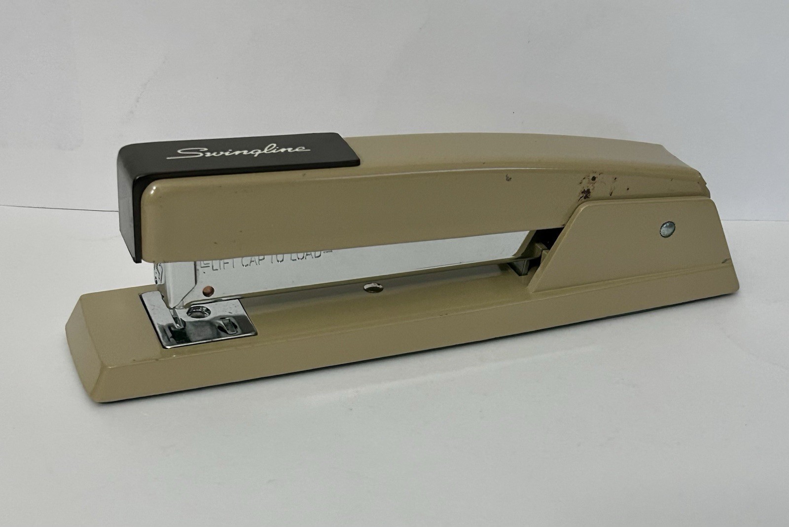 Vintage Swingline 747 Stapler 94-41 "Made in USA" 8 Inches Tan & Brown (Works)