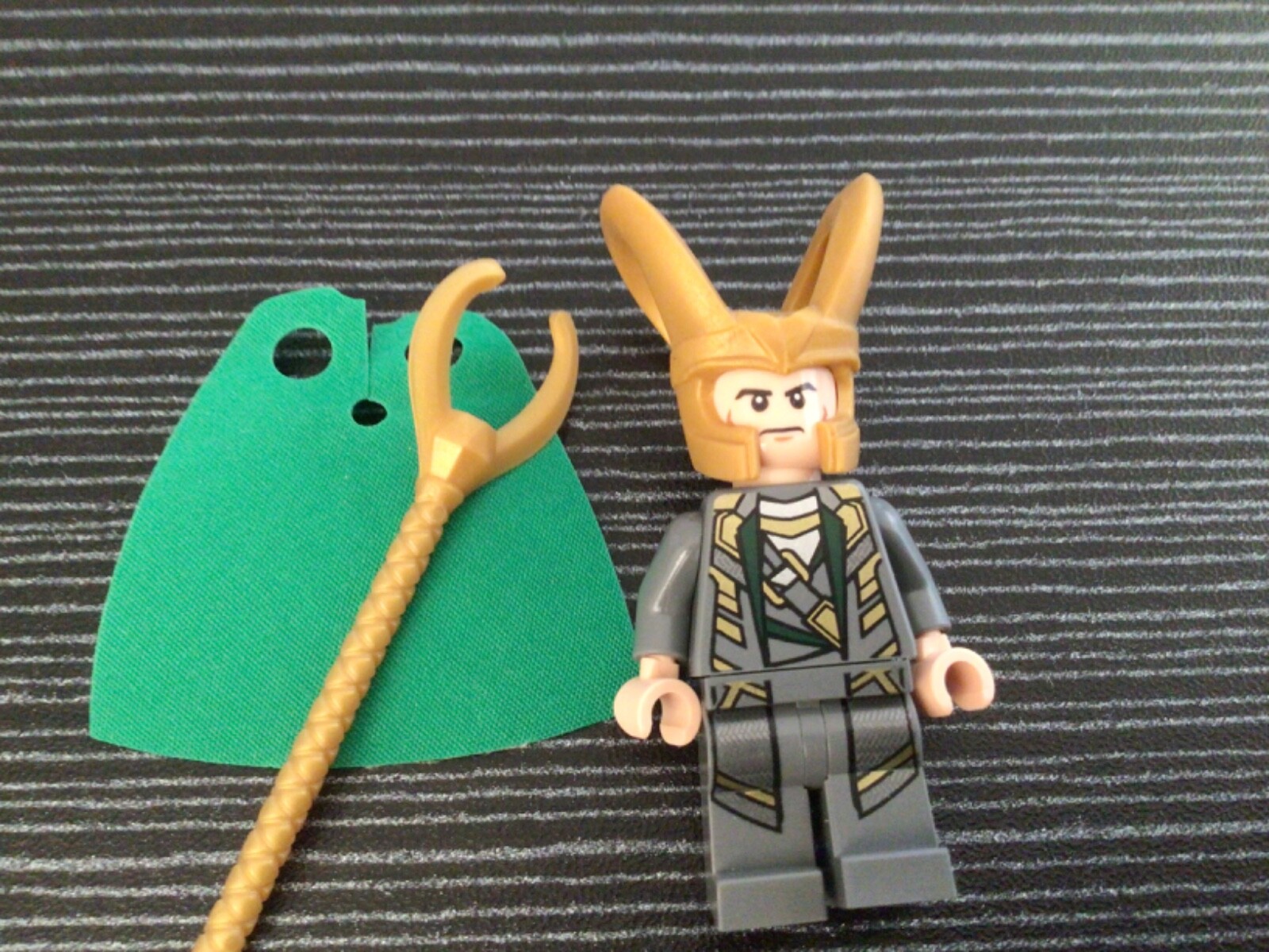 Lego Loki (sh033) Minifigures Super Heroes 6869/6867/6868
