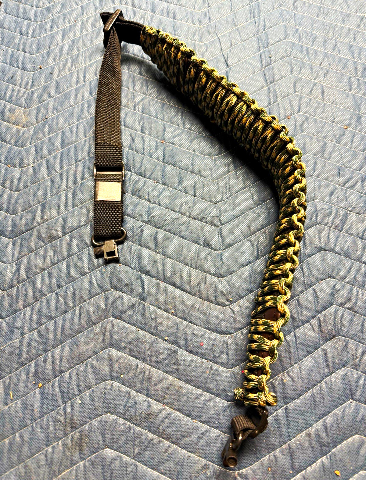 Paracord Wrapped Adjustable Rifle Sling w/ Clip Attachment, camo, Winchester.