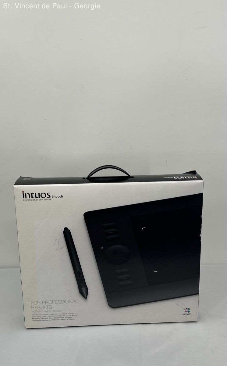 Wacom Intuos5 Touch Small Pen Tablet PTH450 Black W Multi Touch Brand New Sealed