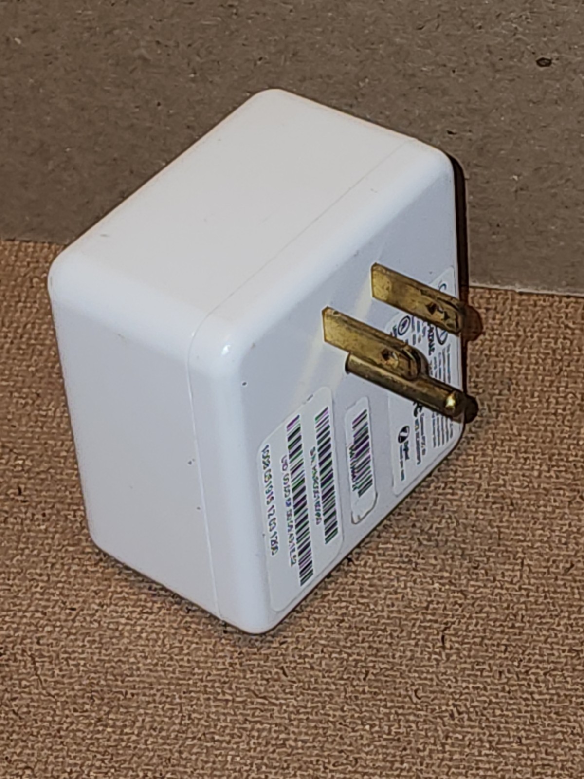 Centralite 4257050-RZHAC Zigbee On/off Appliance Control Smart Switch Plug