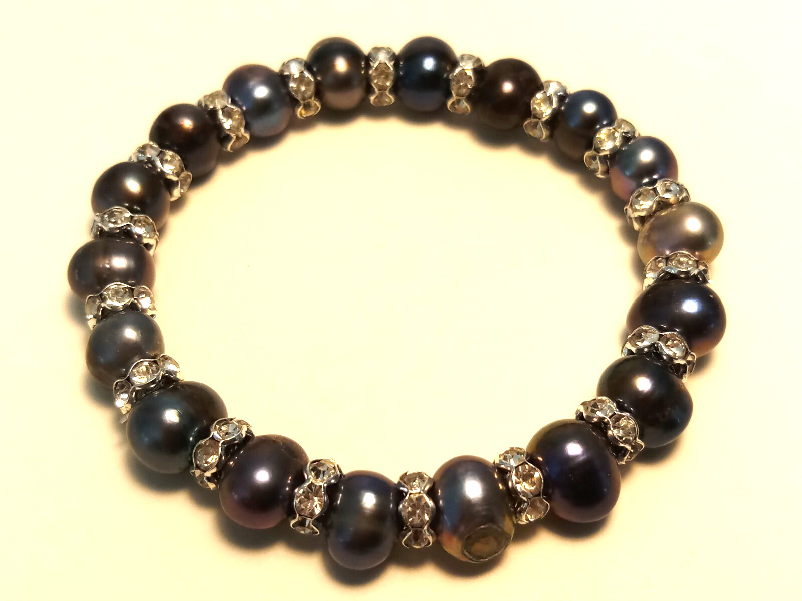 Stretchy Cultured Freshwater Pearl Bracelet Black One Size Fits All NEW