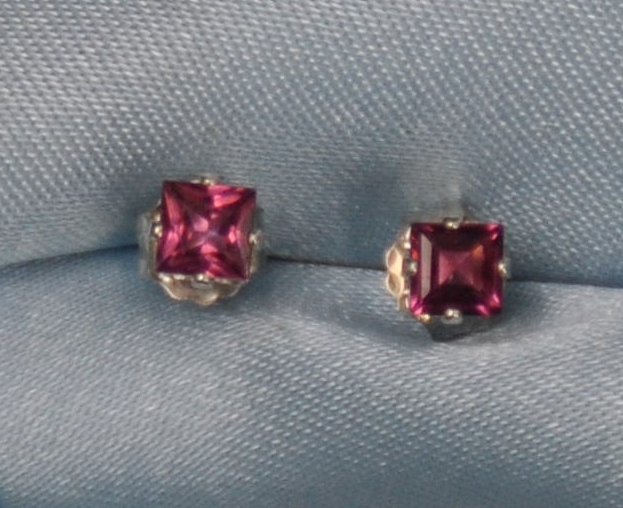3MM SQUARE RED GARNET .925 STERLING STUDS