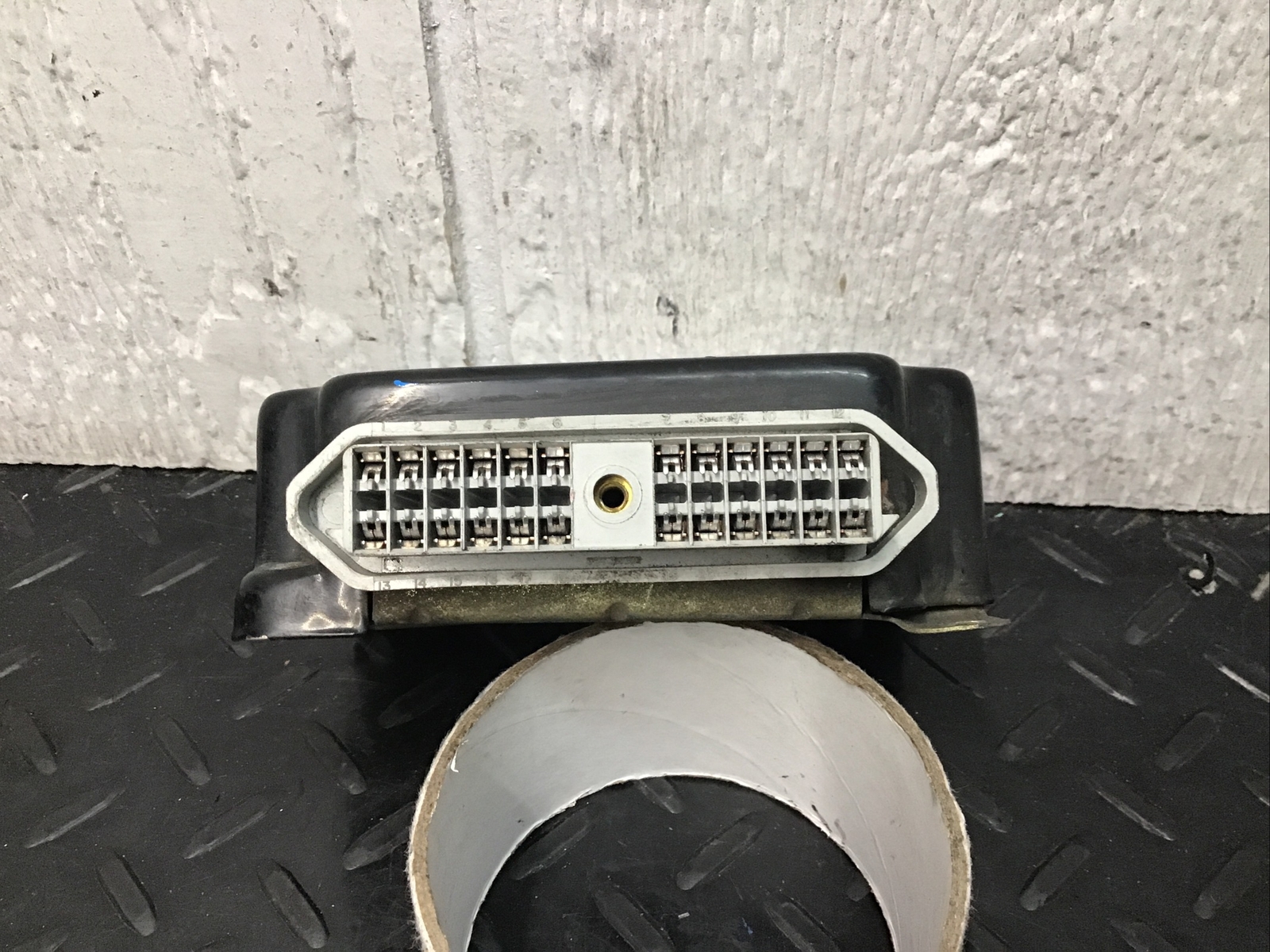 OEM 1998-2004 Ford Mustang Constante Control Relay Module XR3F-12B581-AC