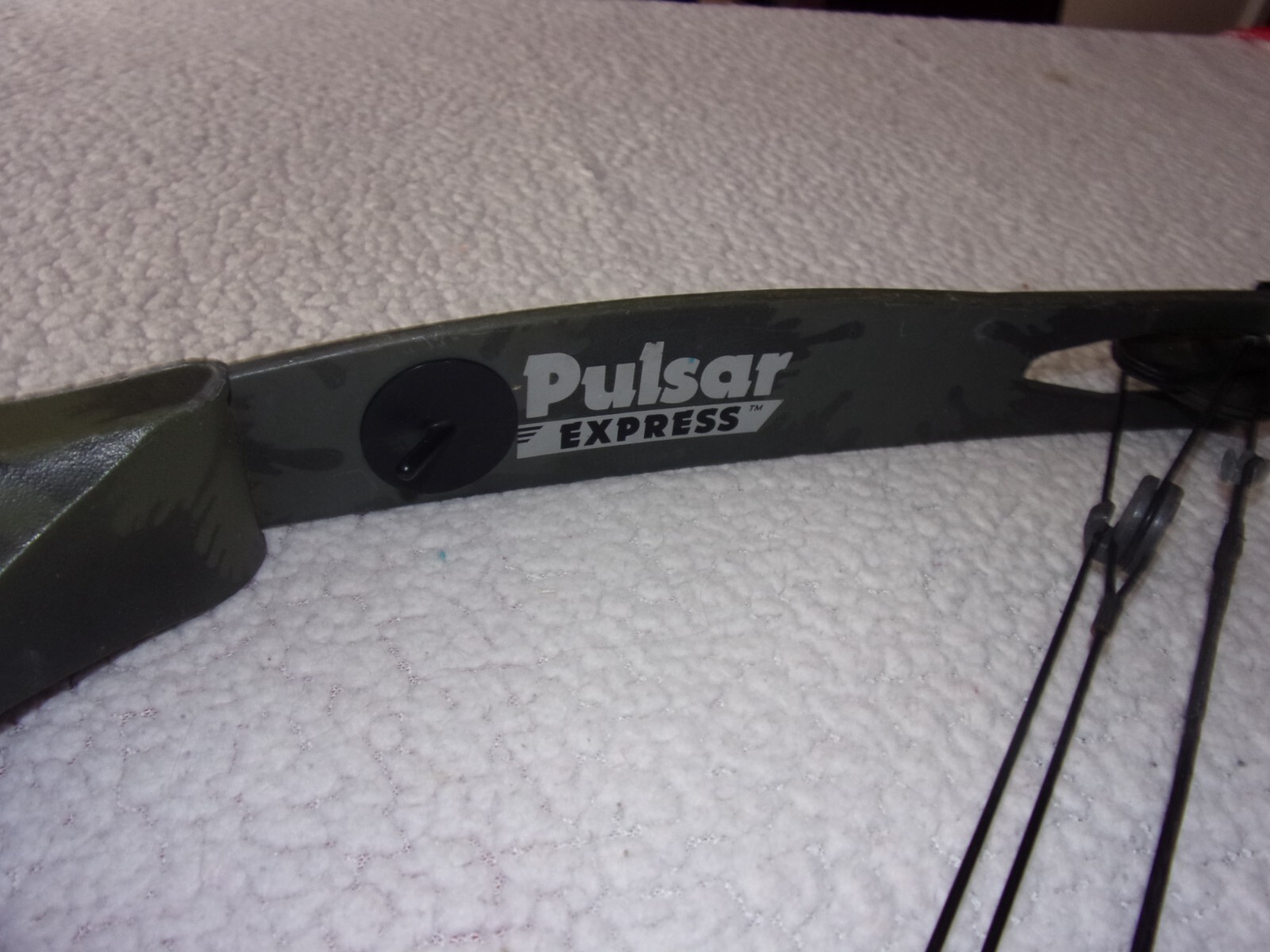 PSE Game Sport Pulsar Express Compound Bow