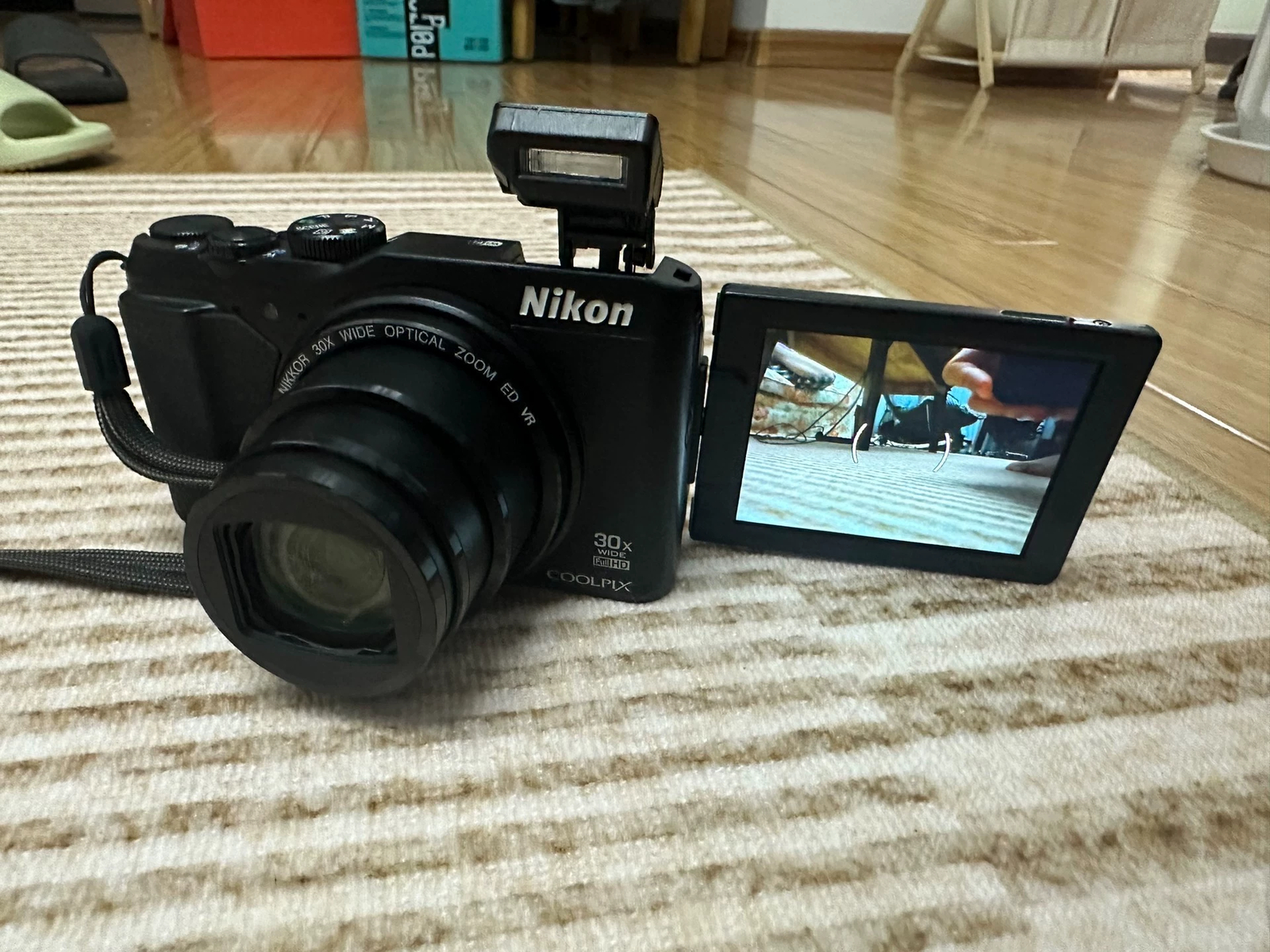 Nikon Digital Camera COOLPIX S9900 Optical 30 Times The 16.05  90% New English