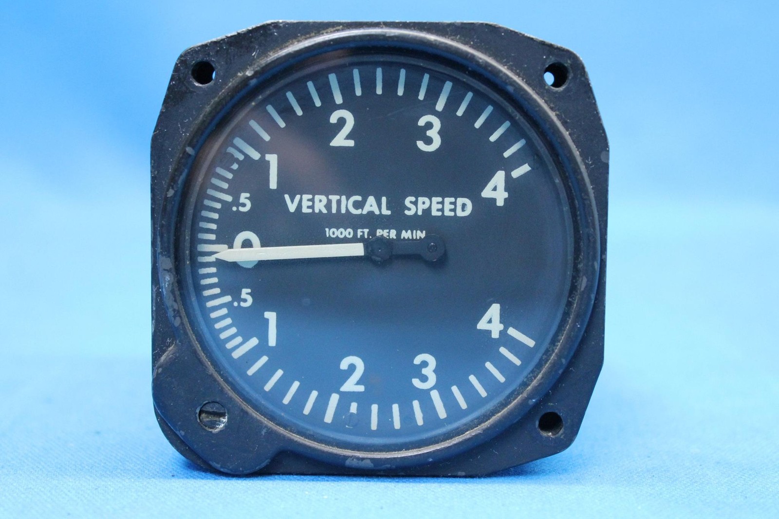 Used Pioneer Bendix Aircraft Vertical Speed Indicator Core p/n 1625-1QC1 (23635)