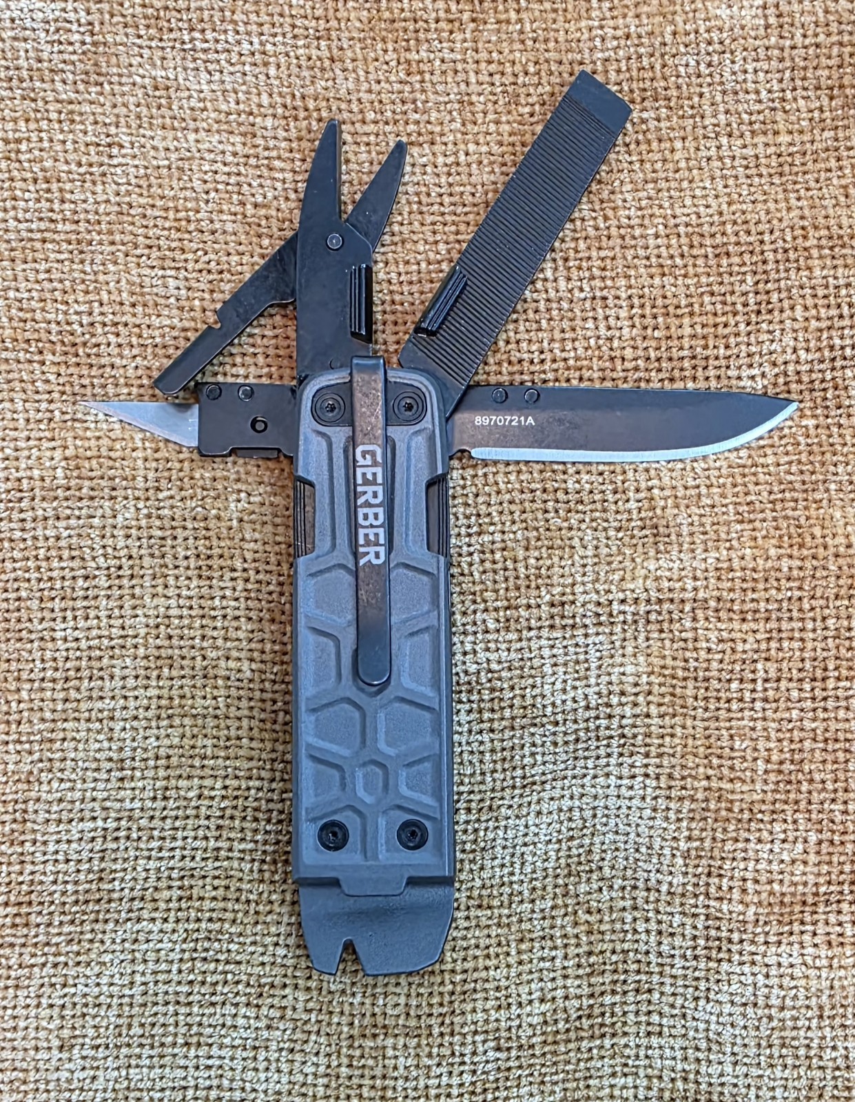 Gerber Lockdown Pry Tactical Multi-Tool, Model: 30-001593