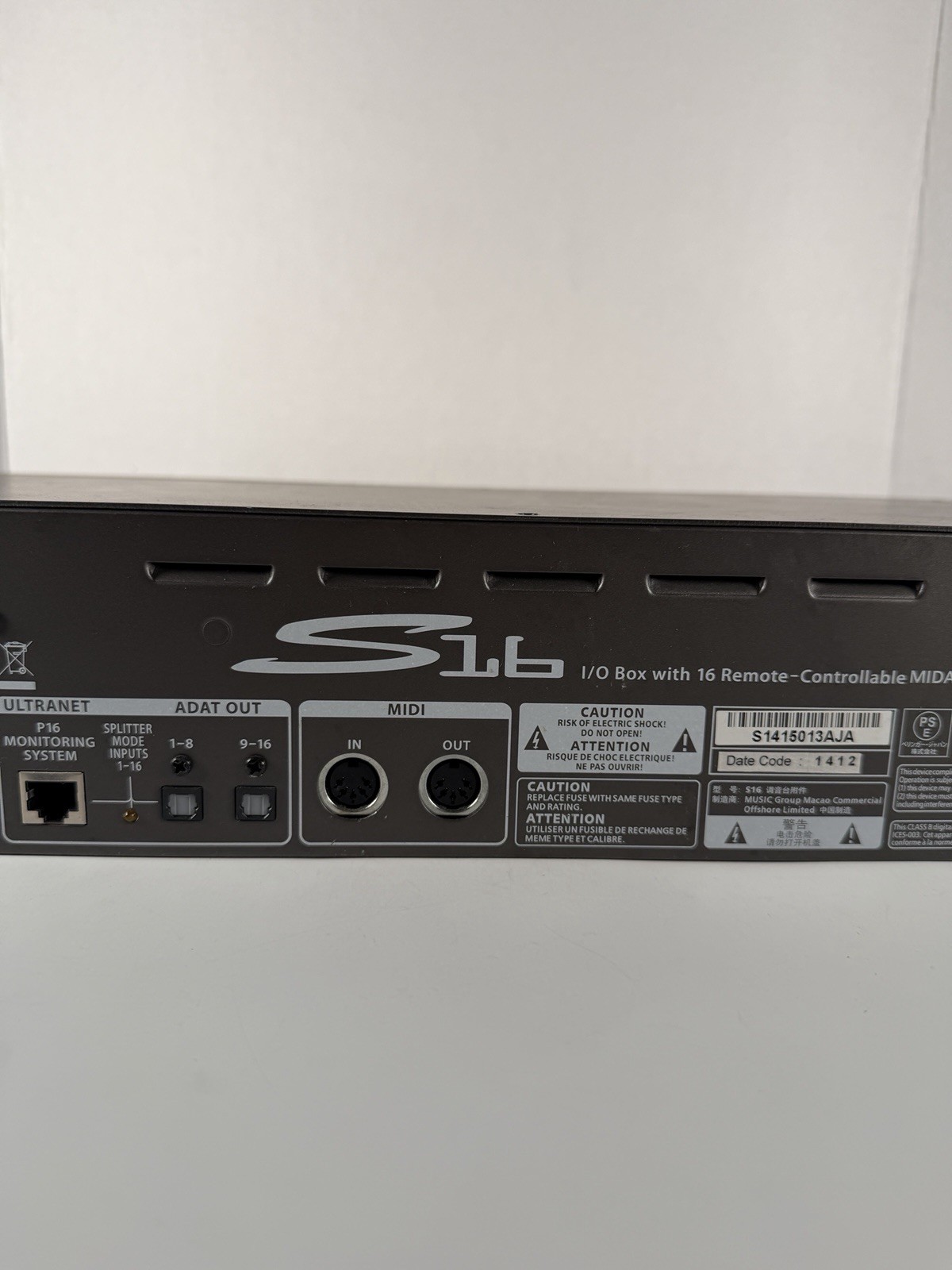 Behringer S16 Digital Snake IO Box