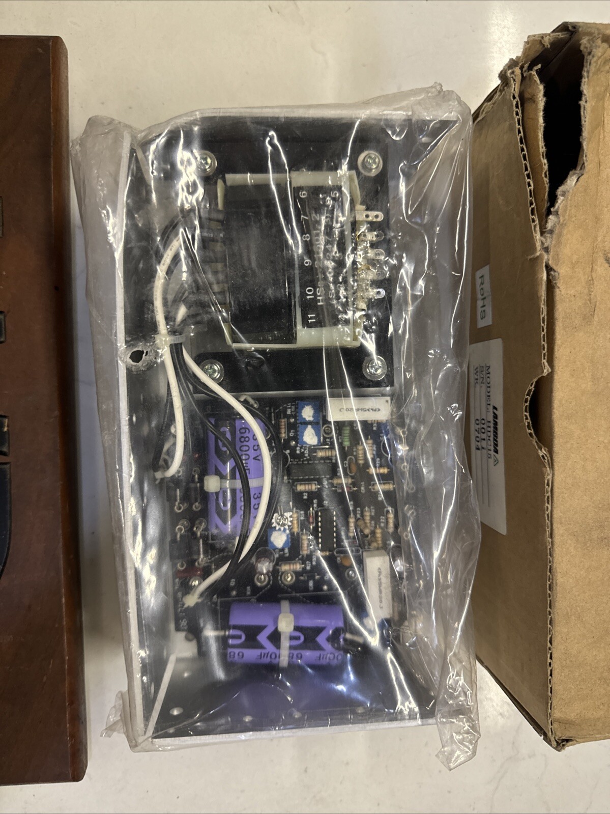 NEW LAMBDA HDC15 SWITCHING POWER SUPPLY Dented