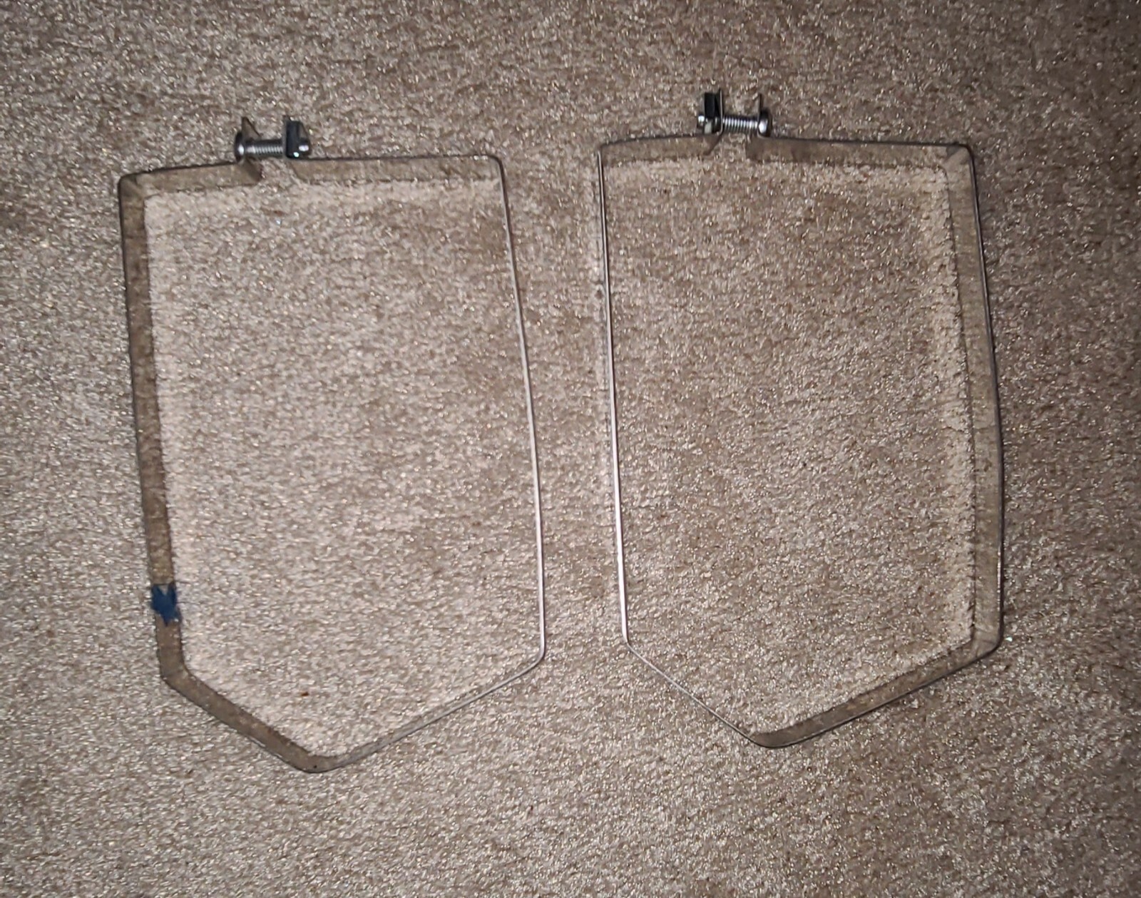 Acorn Battery Tie Strap